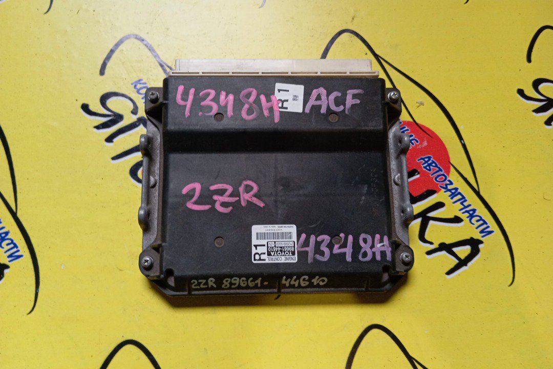 БЛОК EFI/TOY/ISIS/2ZR-FAE/ZGM10/8966144610