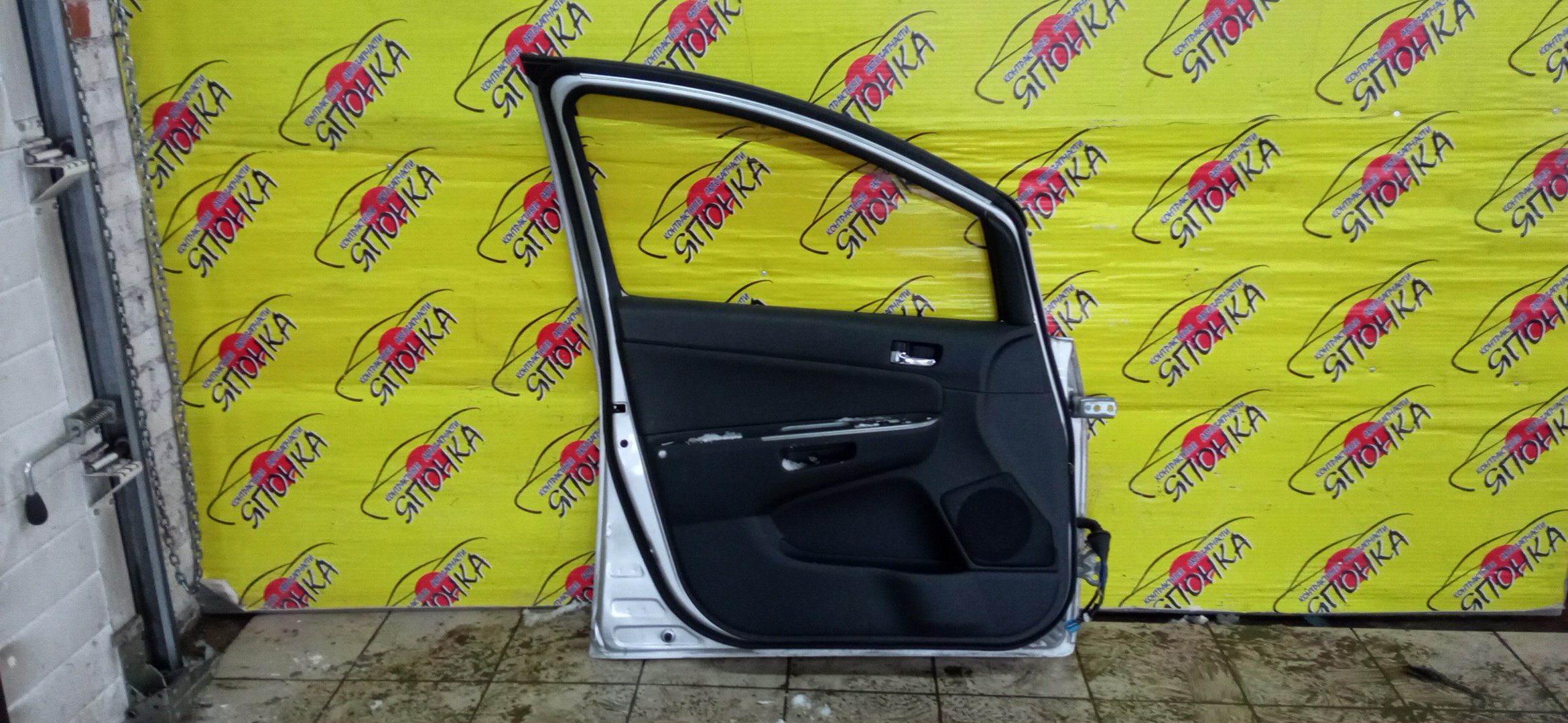 ДВЕРЬ БОКОВАЯ/TOY/WISH/ZNE10/F/L/УЦЕНКА