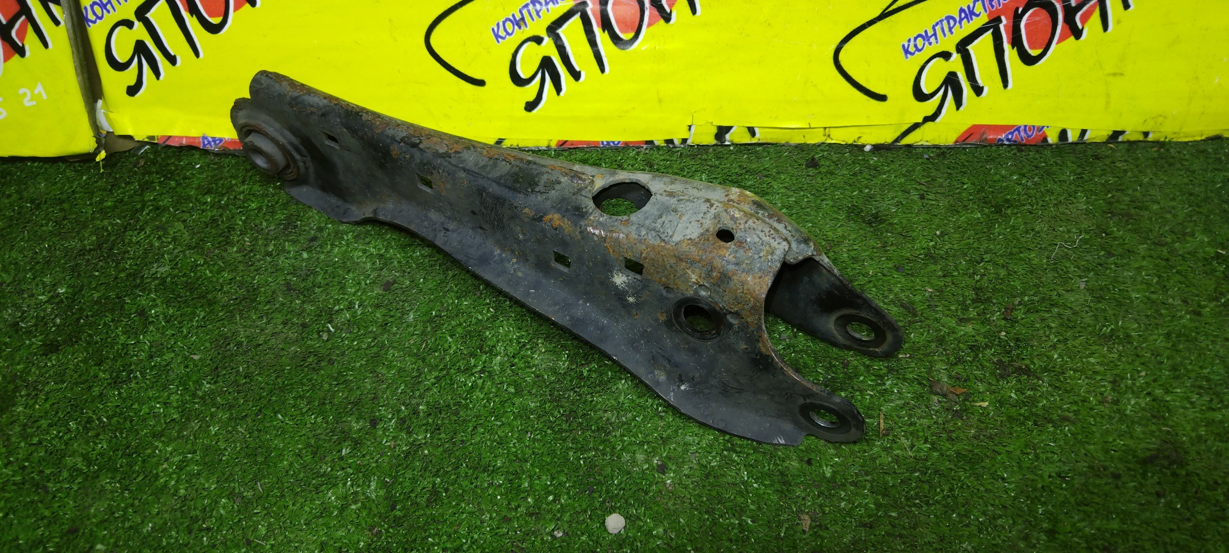 РЫЧАГ/NIS/ELGRAND/QUEST/PE52/PNE52/TE52/TNE52/ПОД АМОРТИЗАТОР/B/R