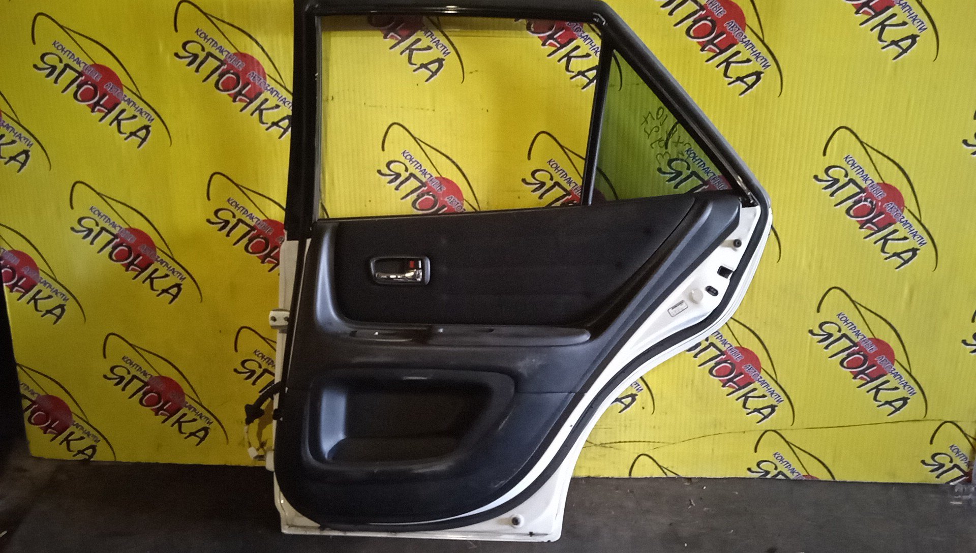 ДВЕРЬ БОКОВАЯ/TOY/ALTEZZA GITA/GXE10/GXE10L/GXE10W/GXE15W/JCE10L/JCE10W/JCE15W/SXE10/B/R