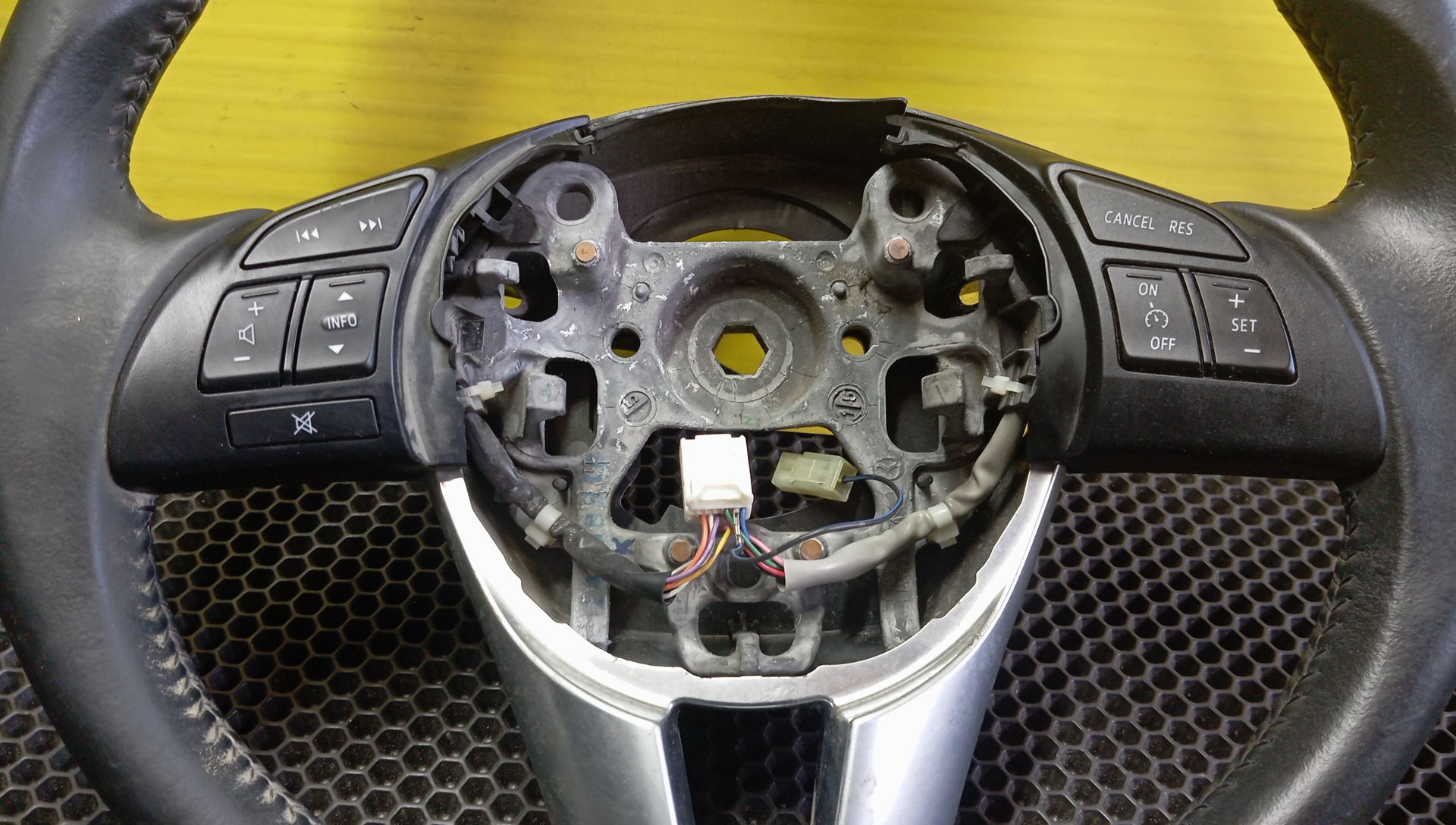 РУЛЬ/MAZ/AXELA/CX-3/CX-5/BM2AP/BM2FP/BM2FS/BM5AP/BM5FP/BMEFS/BMLFP/BMLFS/BYEFP/DK2W7/DK5AW/DK5FW/DKEAW/DKEFW/KE2AW/KE2FW/KE5AW/KE5FW/KEEAW/KEEFW/МУЛЬТИРУЛЬ/KD453298202/3 ЛУЧА