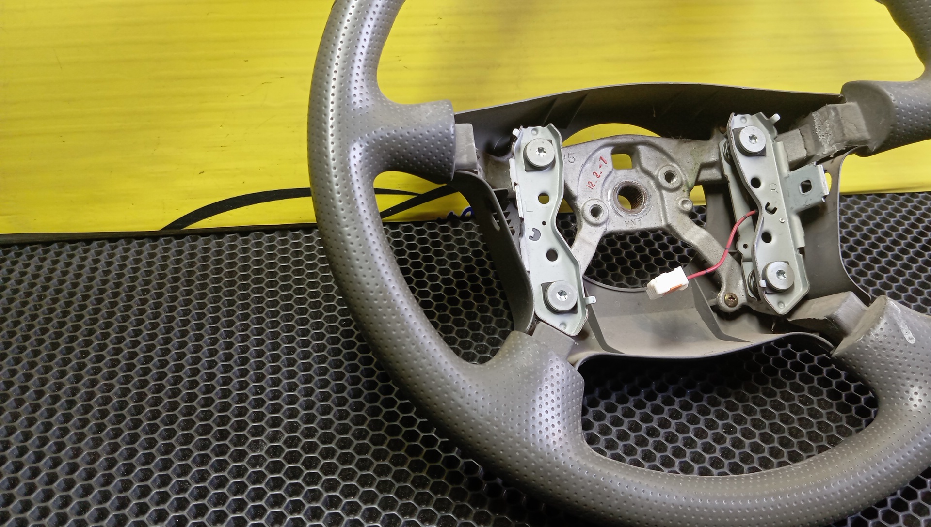 РУЛЬ/MAZ/323/626/BONGO FRIENDEE/CAPELLA/DEMIO/FAMILIA/FREDA/MPV/PREMACY/BJ/BJ3P/BJ5P/BJ5W/BJ8W/BJEP/BJFP/BJFW/CP8W/CPEW/DW3W/DW5W/GF/GF8P/GFEP/GFER/GFFP/GW/GW5R/GW8W/GWER/GWEW/GWFW/LW3W/LW5W/LWEW/LWFW/SG5W/SGE3/SGEW/SGL3/SGL5/SGLR/SGLW/4 ЛУЧА/D20132980A