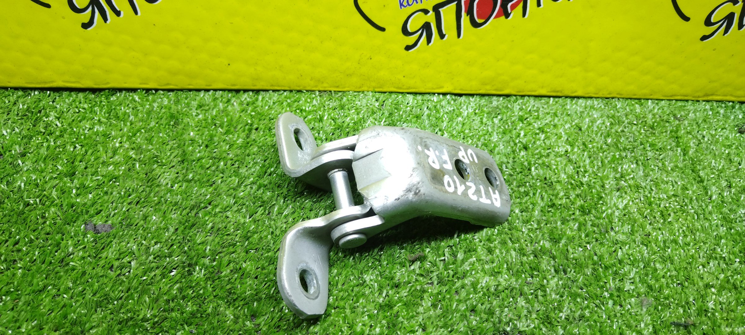 ПЕТЛИ ДВЕРИ/TOY/LEXUS/DAIHATSU ALLEX/ALLION/ALPHARD/ALTEZZA/ALTIS/AQUA/AURIS/AVENSIS/BB/BELTA/BLADE/CALDINA/CAMRY/CARINA/CARINA E/CARINA ED/CELICA/CHASER/COROLLA/COROLLA AXIO/COROLLA CERES/COROLLA FIELDER/COROLLA FX/COROLLA LEVIN/COROLLA RUMION/COROLLA RUNX/COROLLA SPACIO/COROLLA VERSO/CORONA/CORONA EXIV/CROWN/CT200H/CURREN/ES350/ESTIMA/FJ CRUISER/FORTUNER/GS250/GS350/GS450/HARRIER/HIGHLANDER/HILUX SURF/HS250H/IQ/IS200/IS220D/IS250/IS250C/IS300/IS350/IS350C/ISIS/IST/KLUGER V/LAND CRUISER/LX570/MARK II/MARK II BLIT/MARK X/PREMIO/PREVIA/PRIUS/PROBOX/RACTIS/RAUM/RAV4/RX270/RX300/RX350/RX450H/SCION TC/SPRINTER/SPRINTER CARIB/SPRINTER MARINO/SPRINTER TRUENO/SUCCEED/VEROSSA/VITZ/VOXY/WILL VS/WISH/YARIS/ACA30/ACA31W/ACA33/ACA36W/ACA38/ACR50W/ACR55W/ACU10W/ACU15W/ACU20/ACU25/ACV40/ACV45/ADE150/AE100/AE101/AE102/AE104/AE109V/AE110/AE111/AE114/AE115G/AHV40/ALA30/ALA35/ALE20/ANH20W/ANH25W/ANM10G/ANM15W/ASU40/ASV40/AT190/AT191/AT192/AT210/AT211/AT212/AT221/AVU65/AWL10/AZE154H/AZE156H/AZT220/AZT240/AZT241W/AZT246W/CDE120/CE100/CE101G/CE102G/CE104/CE107V/CE108G/CE109V/CE110/CE113/CE114/CE116/CE121/CT190/CT195/CT196V/CT197V/CT198V/CT199V/CT210/CT211/CT215/CT216/EE101/EE103V/EE104G/EE108G/EE111/ET196V/GGH20W/GGH25W/GGN50/GRE156H/GRL11/GRL15/GRS200/GRS201/GRS202/GRS203/GRS204/GRX120/GRX121/GRX125/GRX130/GRX133/GRX135/GSE20/GSE21/GSE25/GSE26/GSE30/GSR50W/GSR55W/GSU40/GSU45/GSV40/GVU48/GWL10/GWS204/GX100/GX105/GX110/GX115/GXE10/JZX100/JZX101/JZX105/F/R/UP/6871012130/6871012150/6871012151/687100D030/687100C010