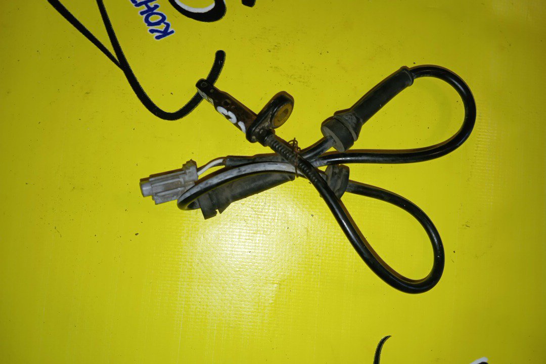 ДАТЧИК ABS/NIS/SERENA/C25/CC25/F/R