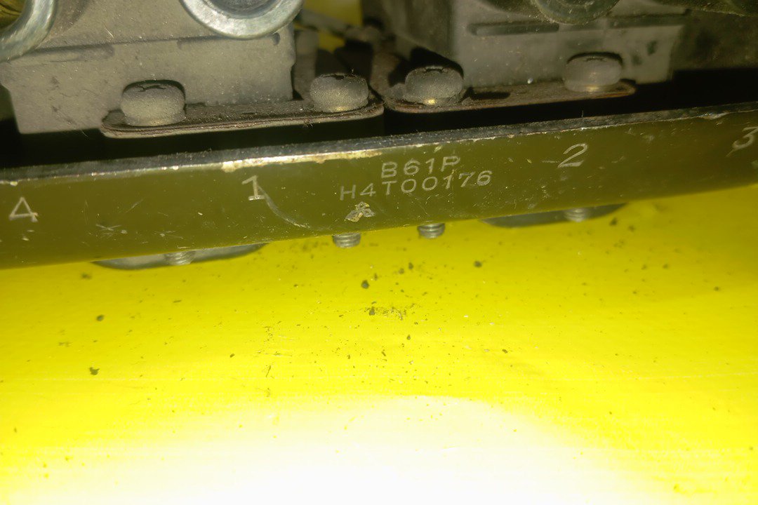 КАТУШКА ЗАЖИГАНИЯ/MAZ/B6/MX-5/H4T00176