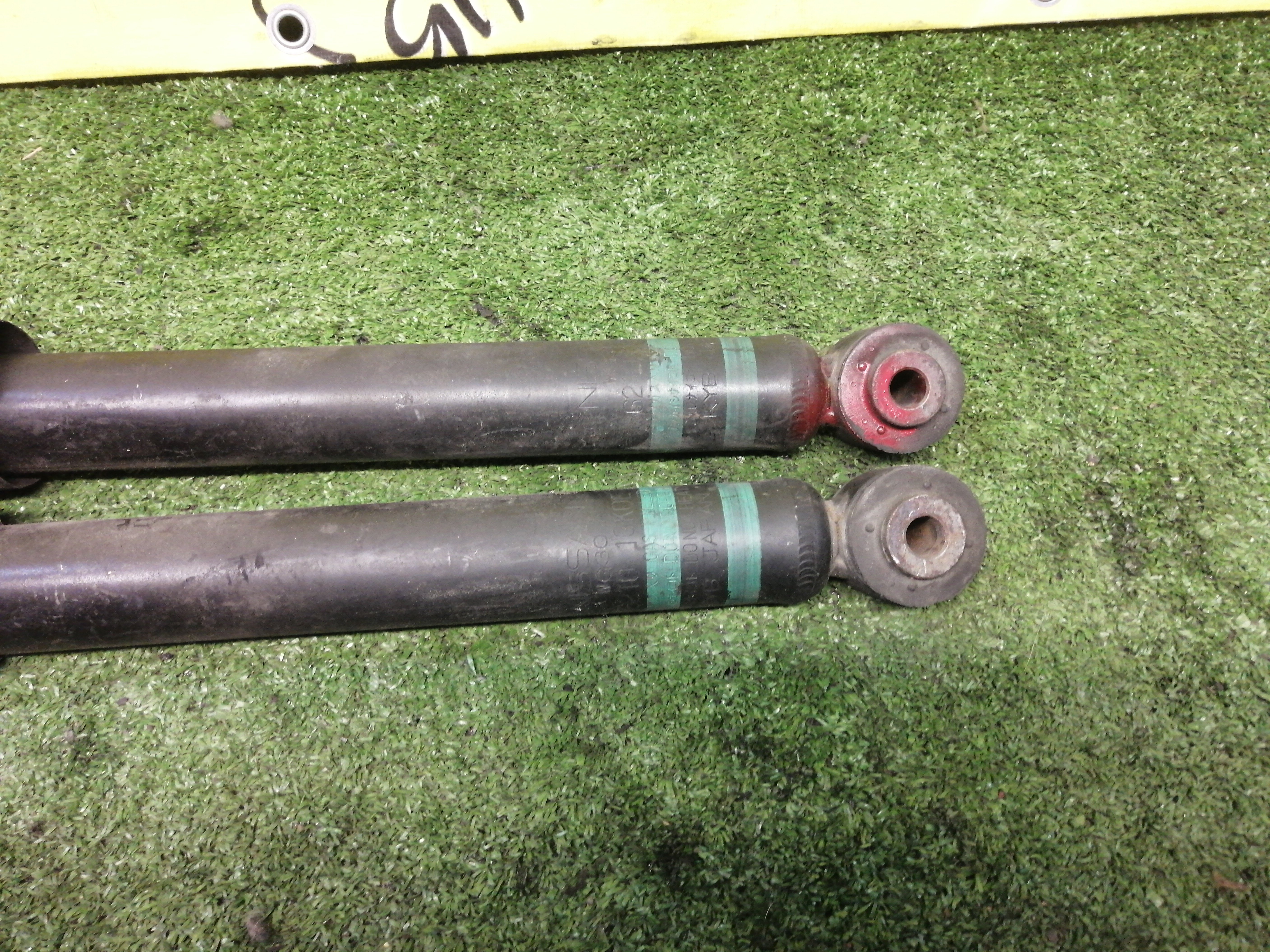 АМОРТИЗАТОР/NIS/SERENA/C25/CC25/B