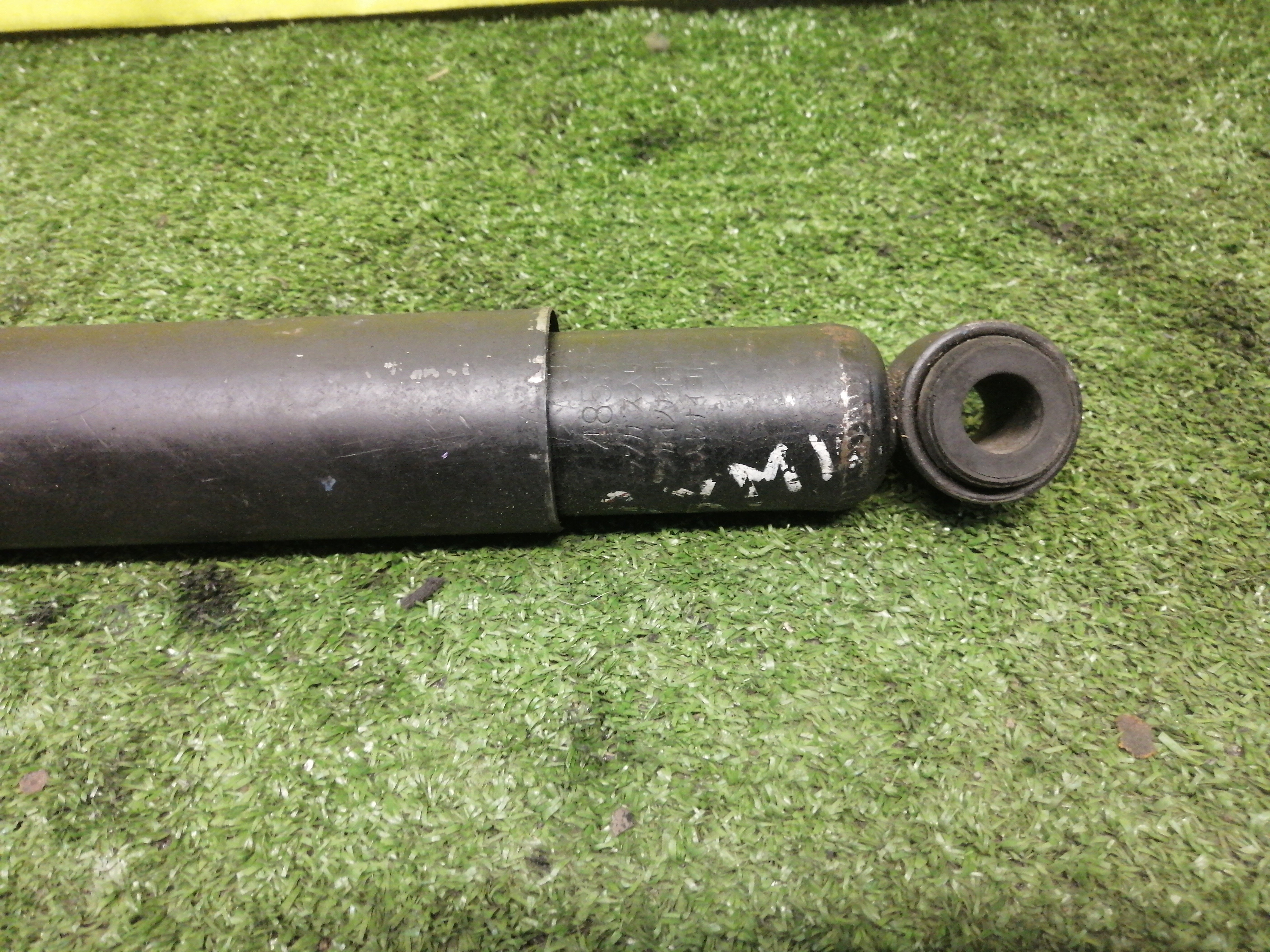 АМОРТИЗАТОР/TOY/NADIA/ACN10/ACN10H/SXN10/SXN10H/B