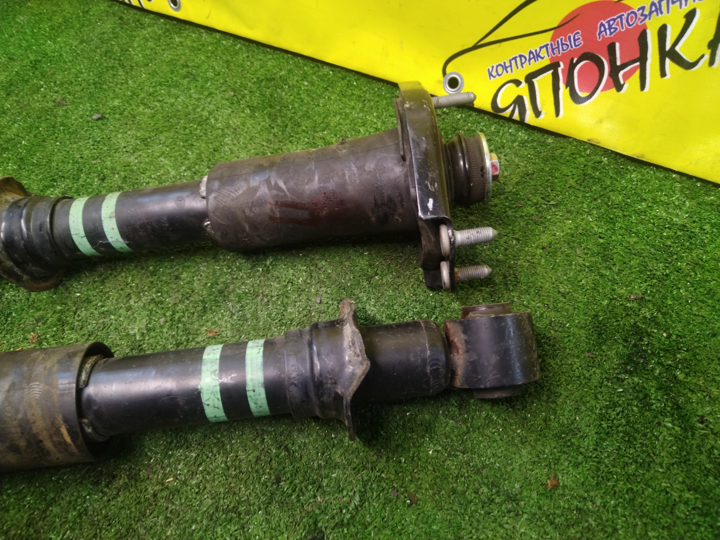 СТОЙКА/TOY/WISH/ZGE20/ZGE21/ZGE22/ZGE25/ГОЛАЯ/B/L