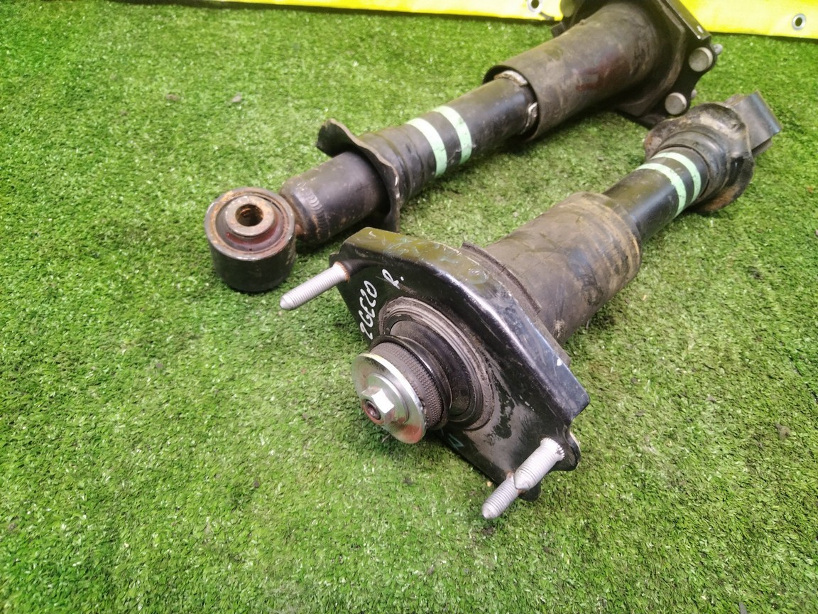 СТОЙКА/TOY/WISH/ZGE20/ZGE21/ZGE22/ZGE25/ГОЛАЯ/B/L