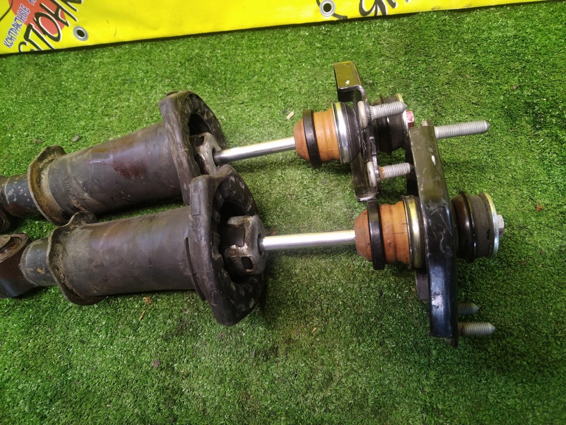 СТОЙКА/TOY/WISH/ZGE20/ZGE21/ZGE22/ZGE25/ГОЛАЯ/B/R