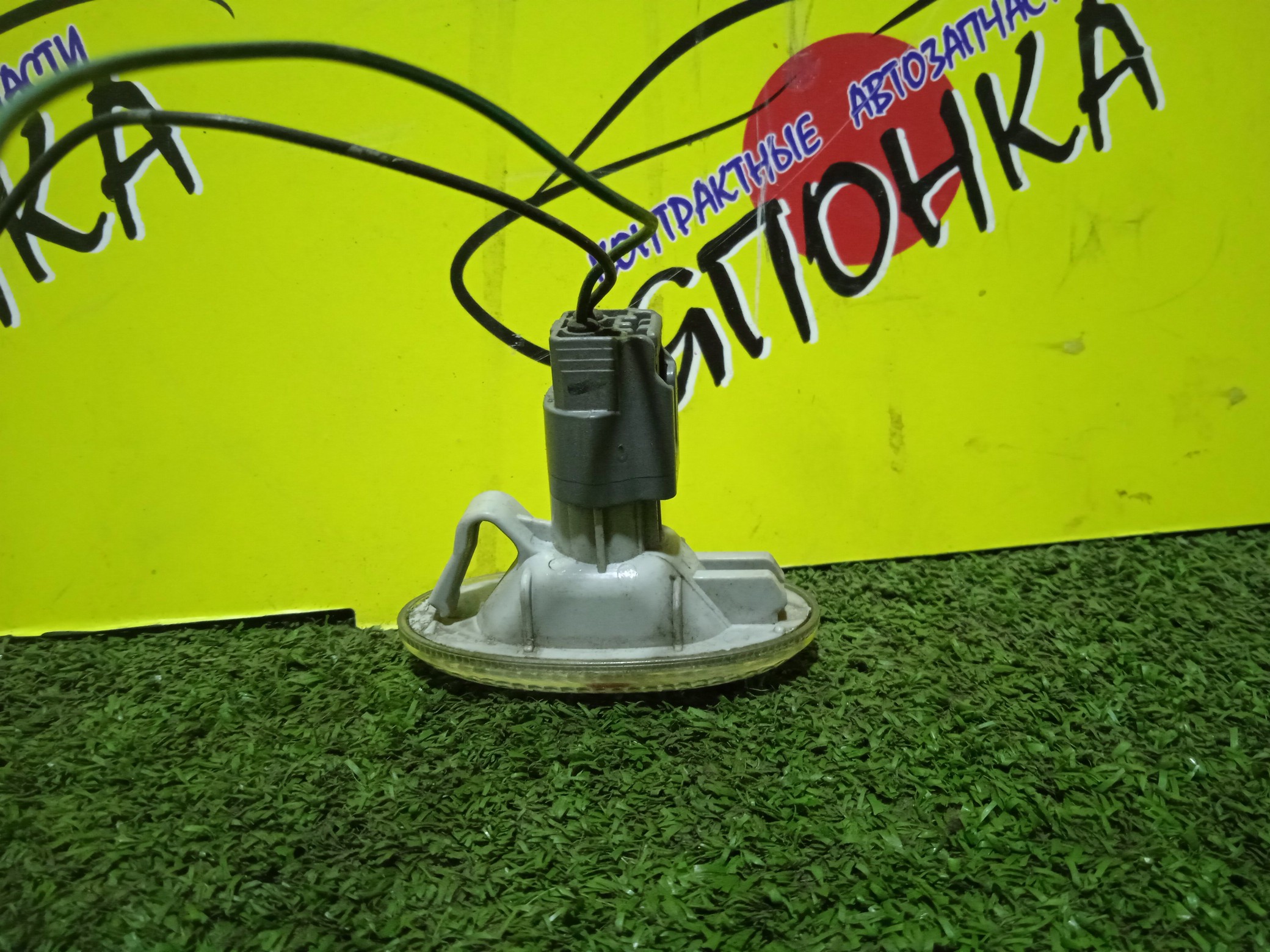 ПОВТОРИТЕЛЬ В КРЫЛО/MAZ/DEMIO/MPV/AXELA/ATENZA/VERISA/DY3W/LW3W/BK5P/GG3S/GY3W/BL3FW/DC5R/2829/БЕЛЫЙ