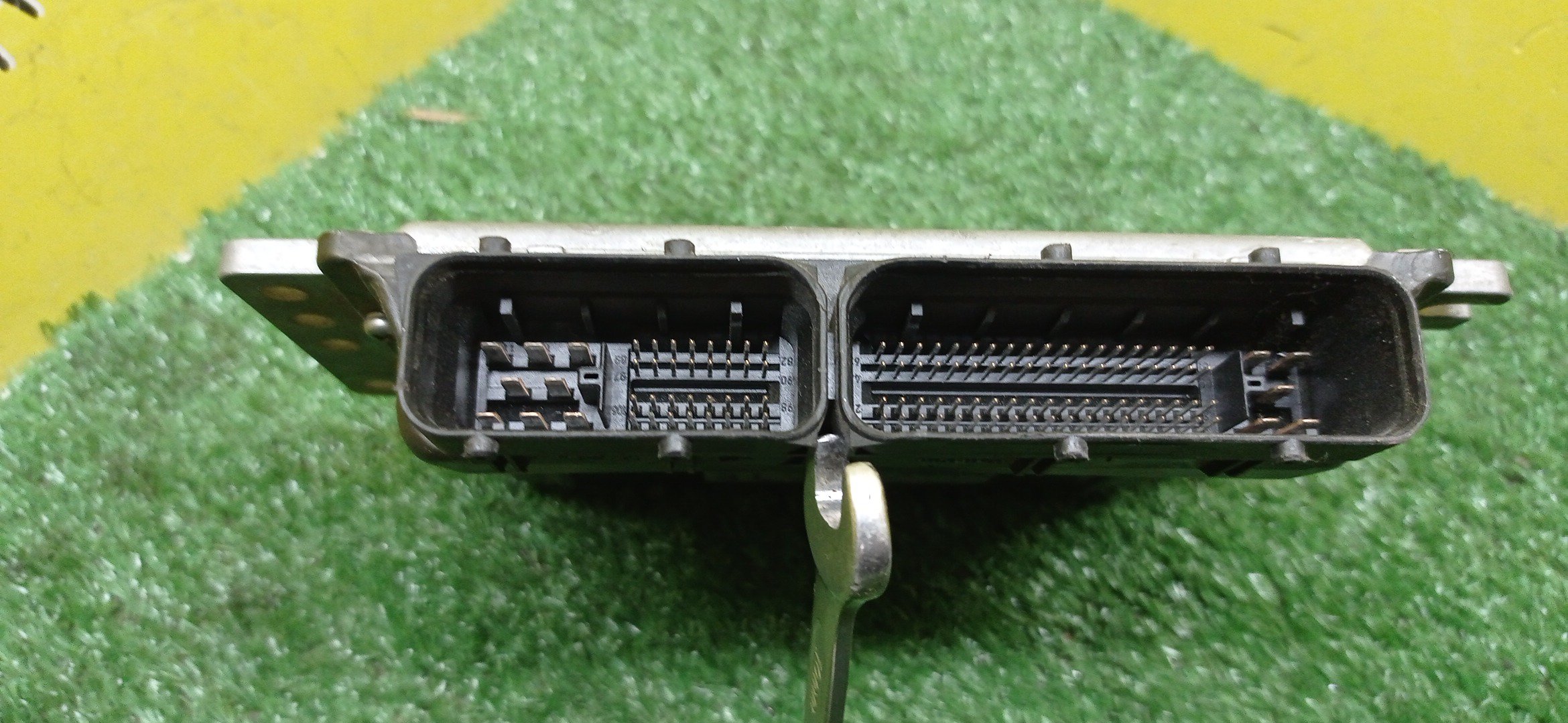 БЛОК EFI/NIS/QR20/A56V33Y305415