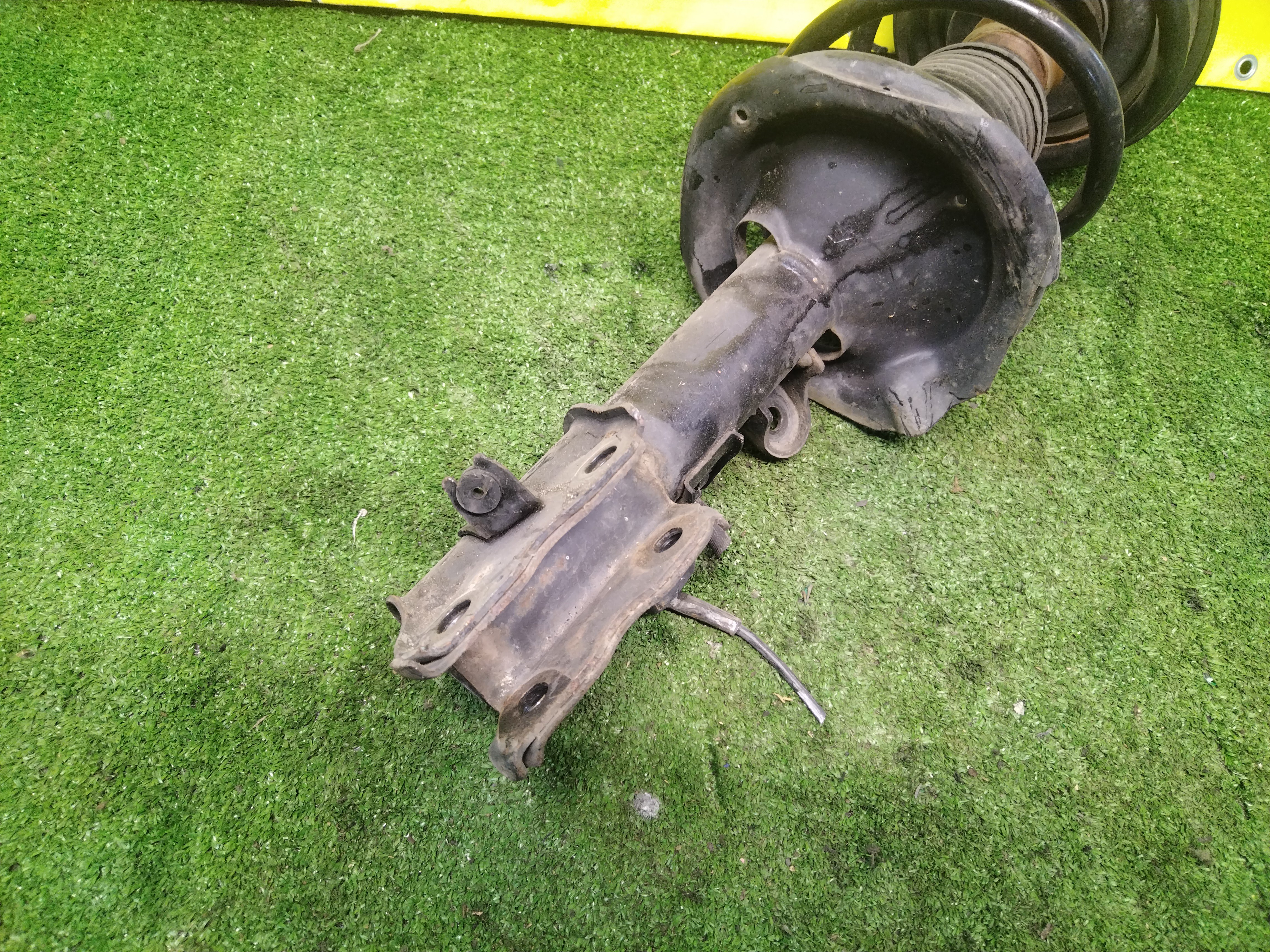 СТОЙКА/NIS/ELGRAND/E51/F/L/RS*R