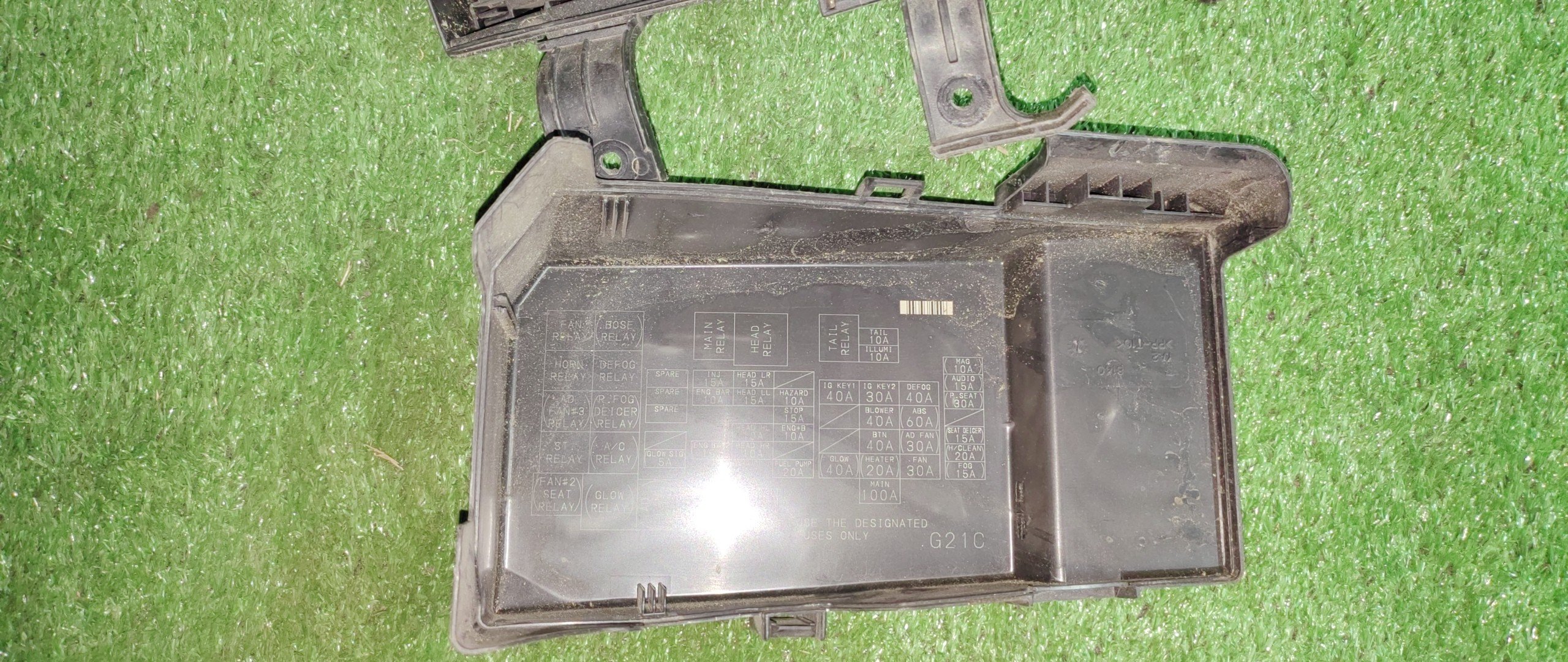 БЛОК ПРЕДОХРАНИТЕЛЕЙ ПОД КАПОТ/MAZ/ATENZA/GG3P/GGEP/GY3W/LF/L3/БОЛЬШОЙ