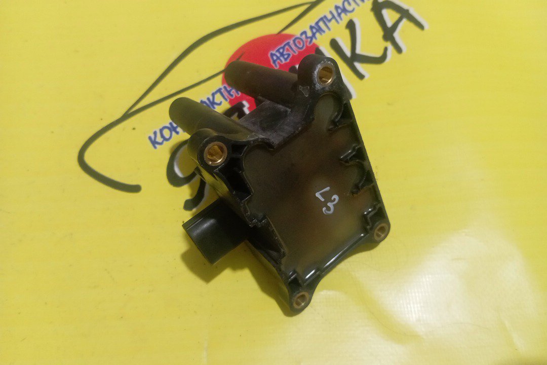 КАТУШКА ЗАЖИГАНИЯ/MAZ/L3-DE/YF/LF-DE/LF-VE/CJBA/CJBB/FYDA/FYDB/MPV/ATENZA/TRIBUTE/FOCUS/MONDEO/GG3P/EP3W/GHEFP/GG3S/LW3W/GGEP/GGES/ВЫНОСНАЯ/L81318100