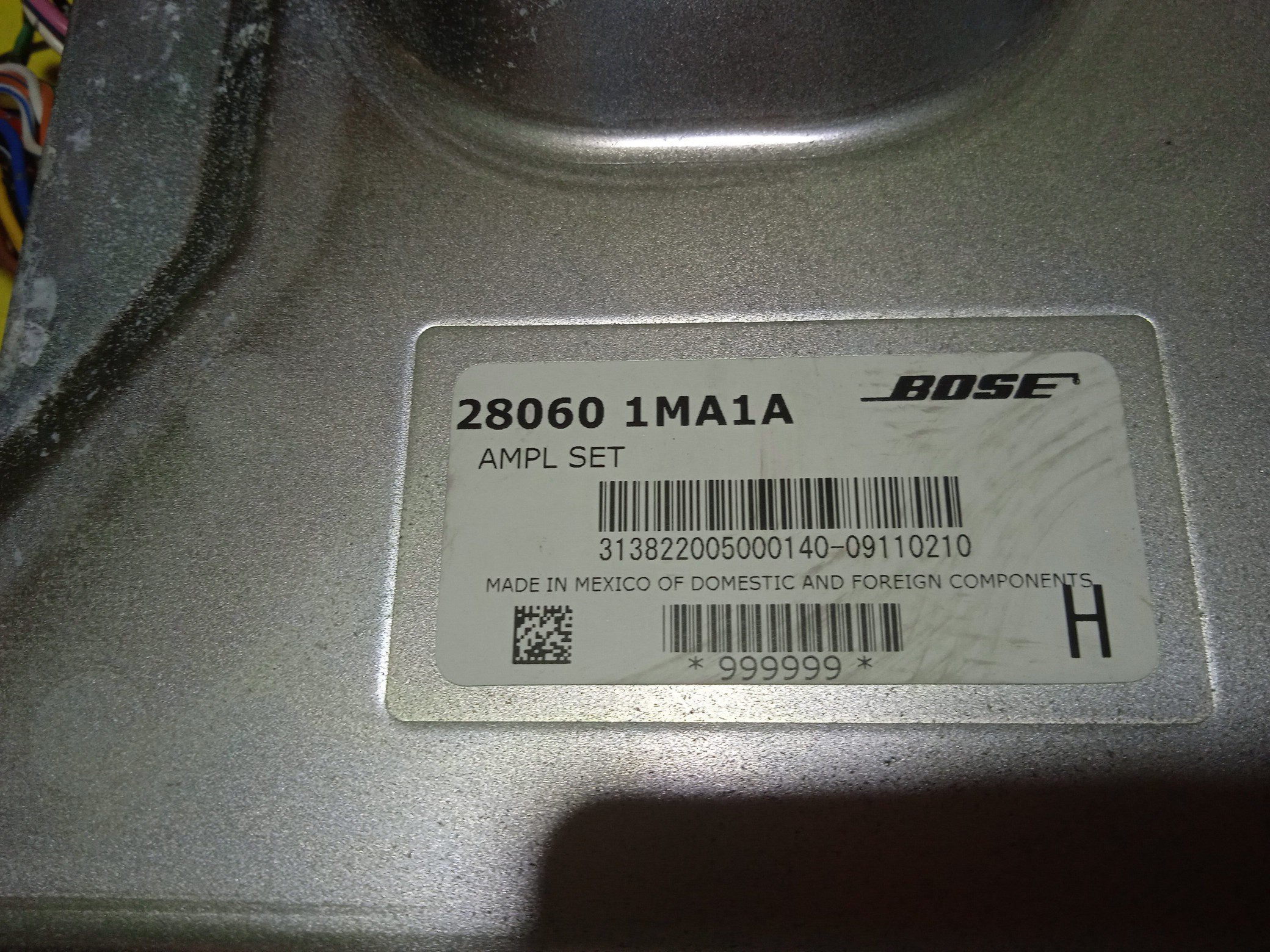 УСИЛИТЕЛЬ МАГНИТОФОНА/NIS/FUGA/INFINITI M25/INFINITI M35/INFINITI M37/INFINITI M45/INFINITI  Q70/INFINITI M56/KY51/280601MA1A