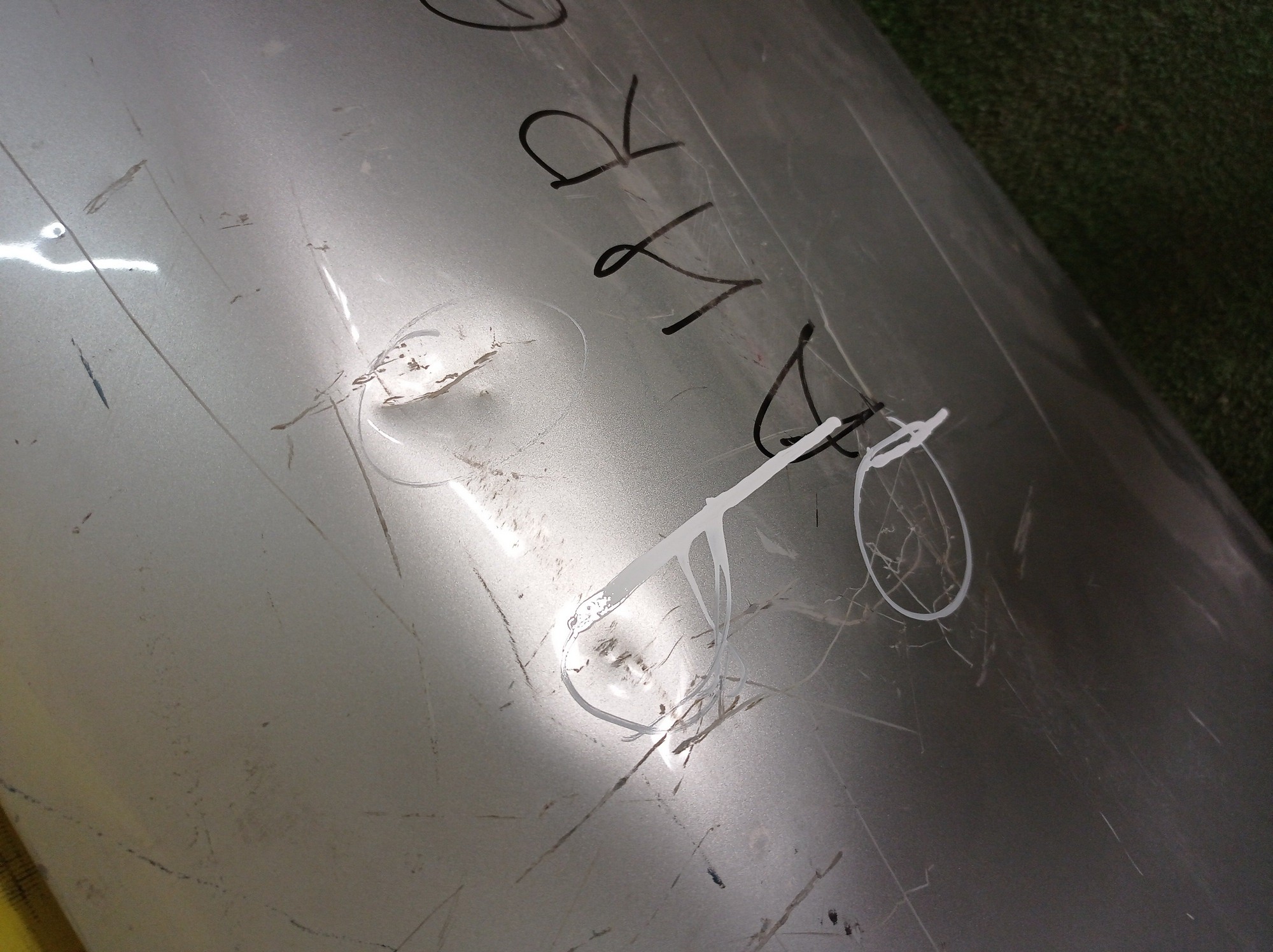 КАПОТ/TOY/VOXY/AZR60/AZR65G/УЦЕНКА