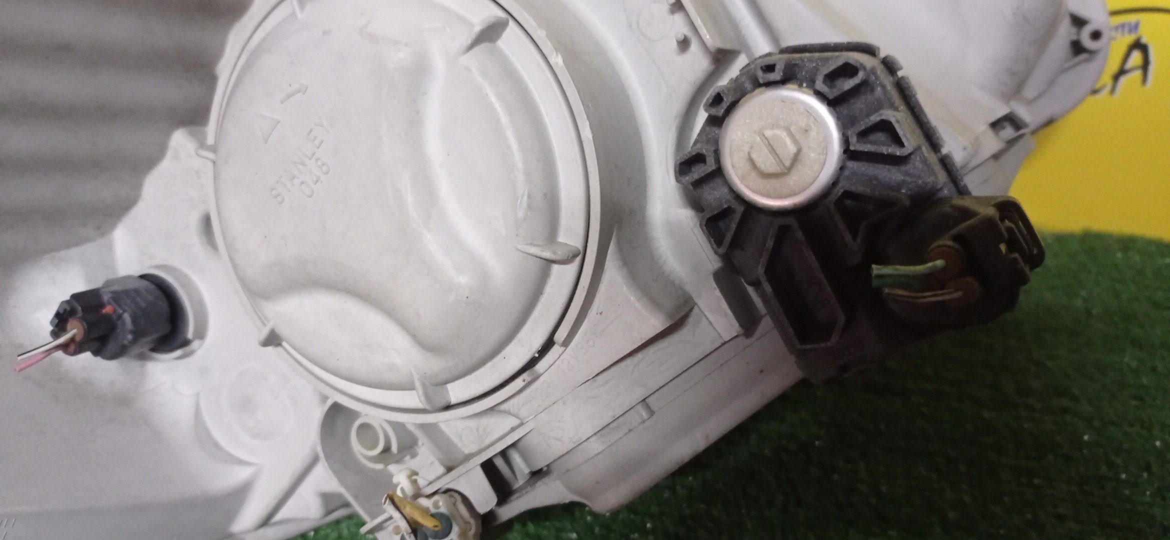 ФАРА/TOY/ISIS/ANM15/ANM10/ZNM10/ZNM15/4461/L/XENON/1 МОДЕЛЬ