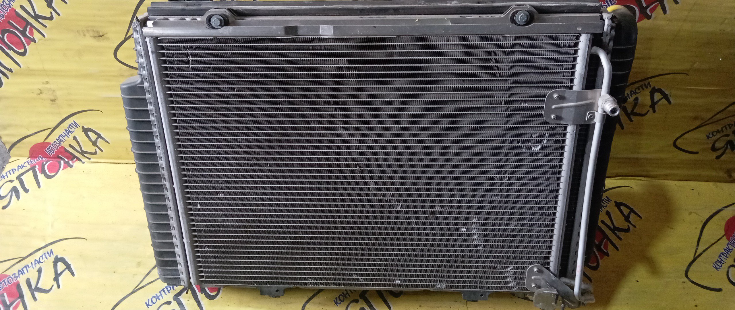 РАДИАТОР ДВИГАТЕЛЯ/MERC/SL-CLASS/SLK-CLASS/R170/111973/С ДИФУЗОРОМ