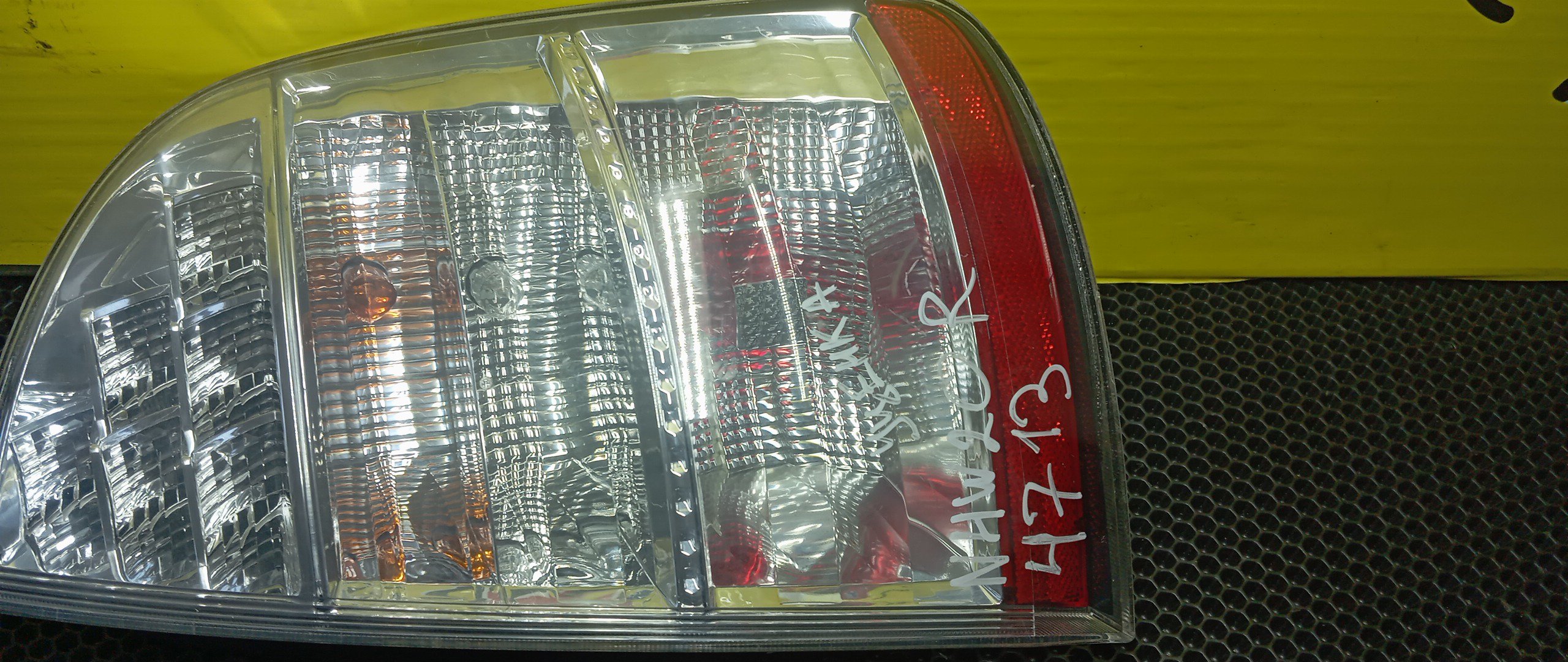 ФОНАРЬ/TOY/PRIUS/NHW20/4713/R/УЦЕНКА