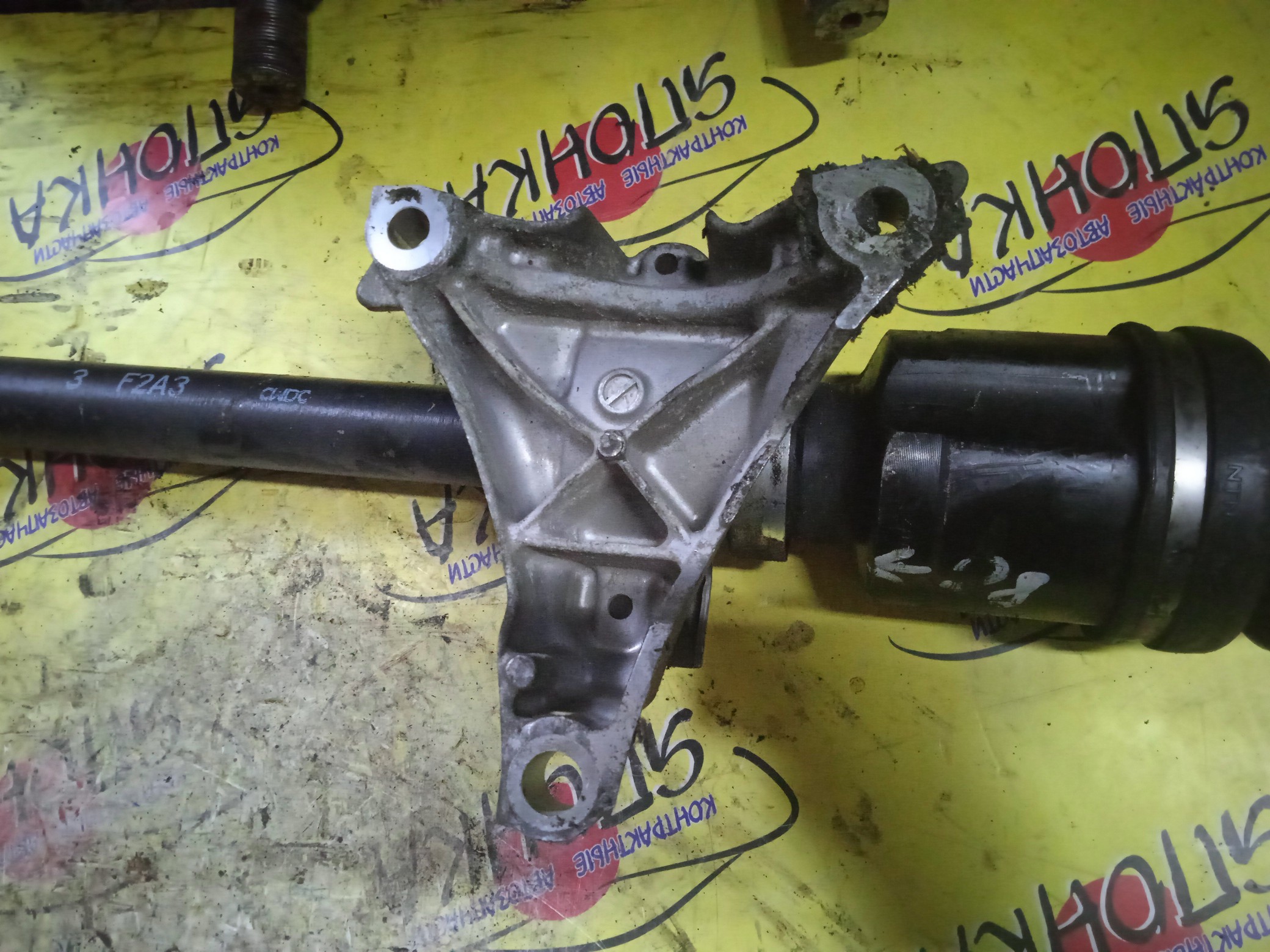 ПРИВОД/MAZ/AXELA/BLFFW/PE-VPS/С ПОДВЕСНЫМ/28 НАР/28 ВНУТР/F/R