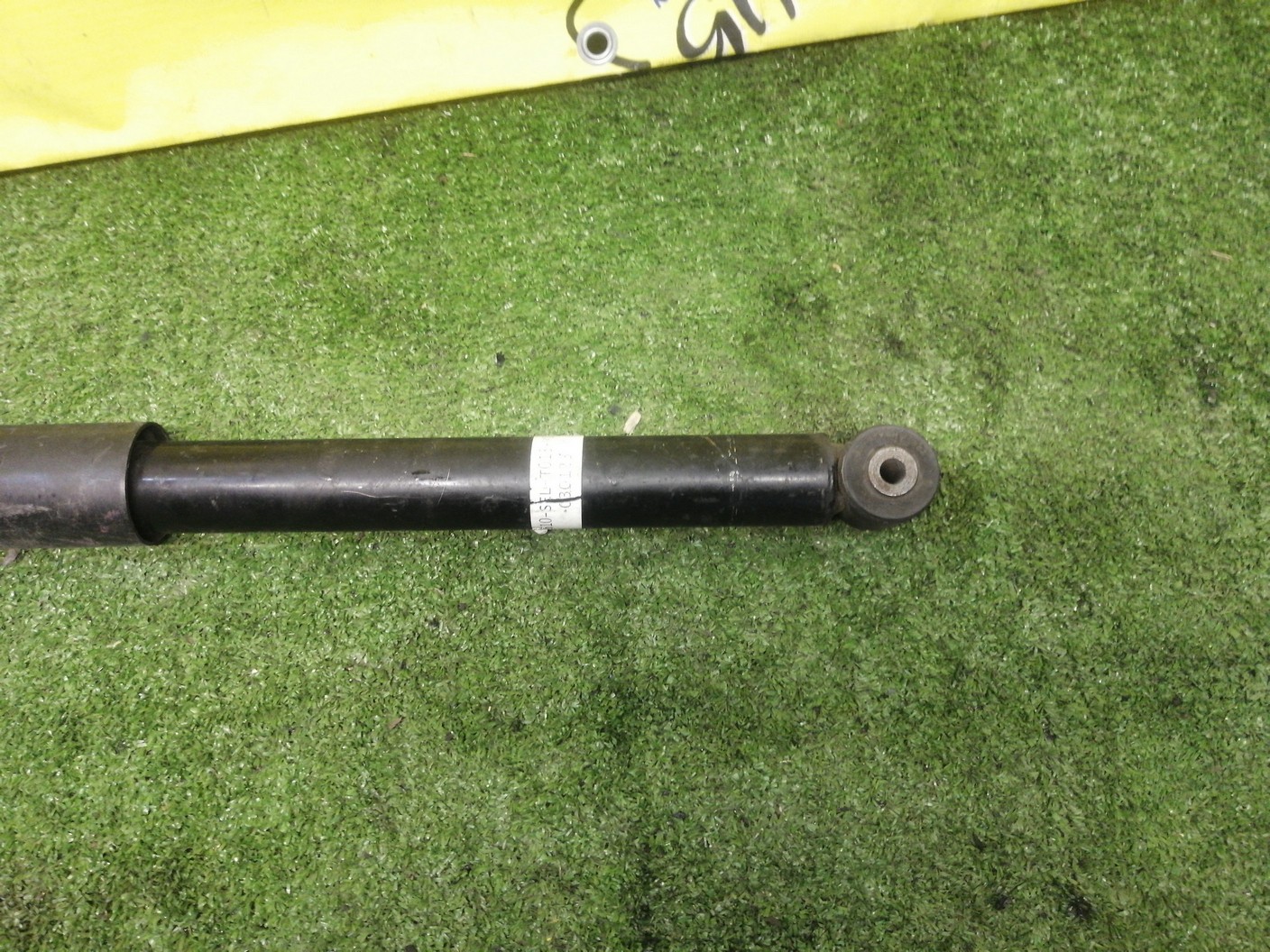 АМОРТИЗАТОР/HON/FIT ARIA/GD6/B/СВОЙ