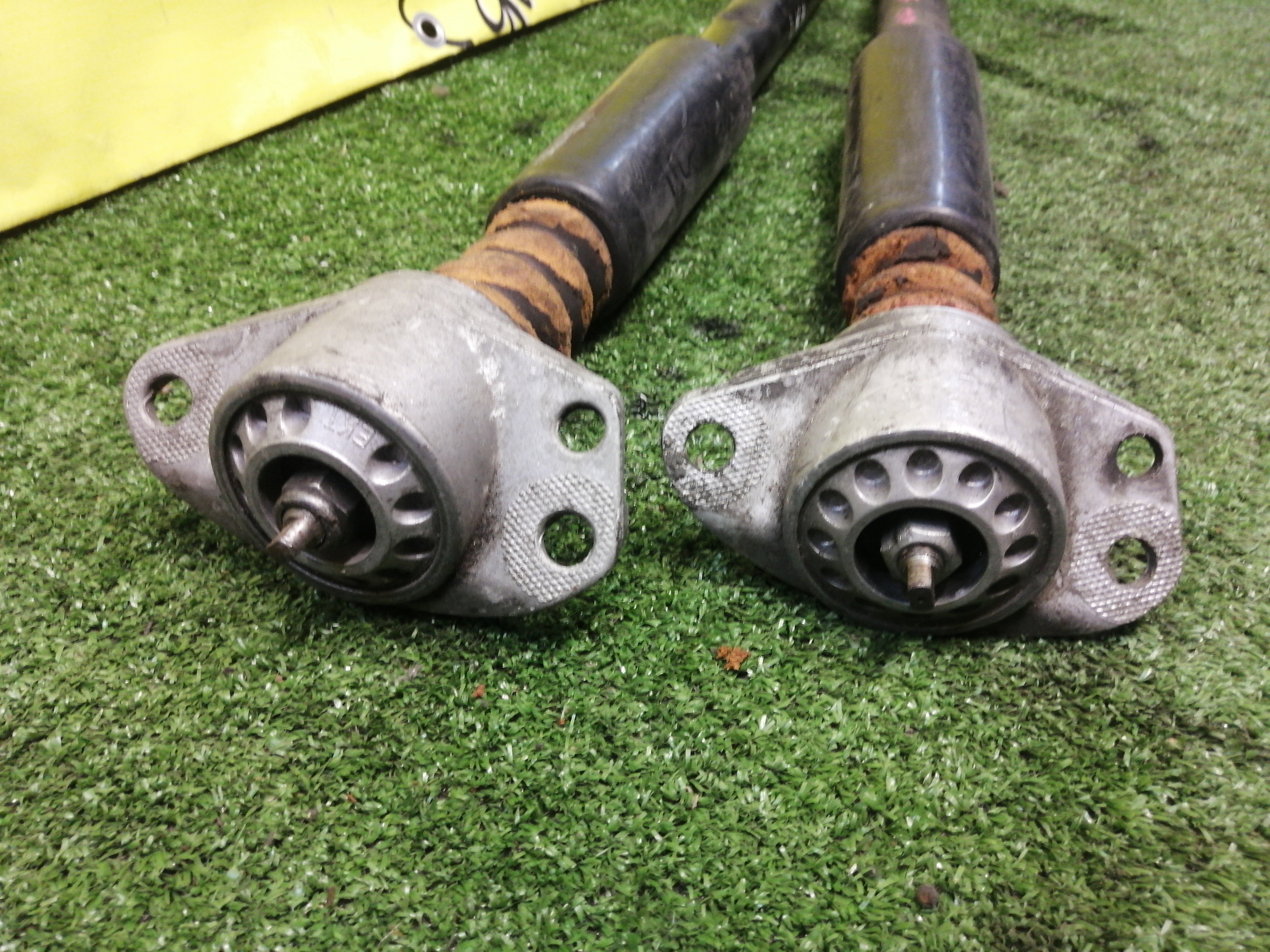 АМОРТИЗАТОР/VW/GOLF/1J1/B