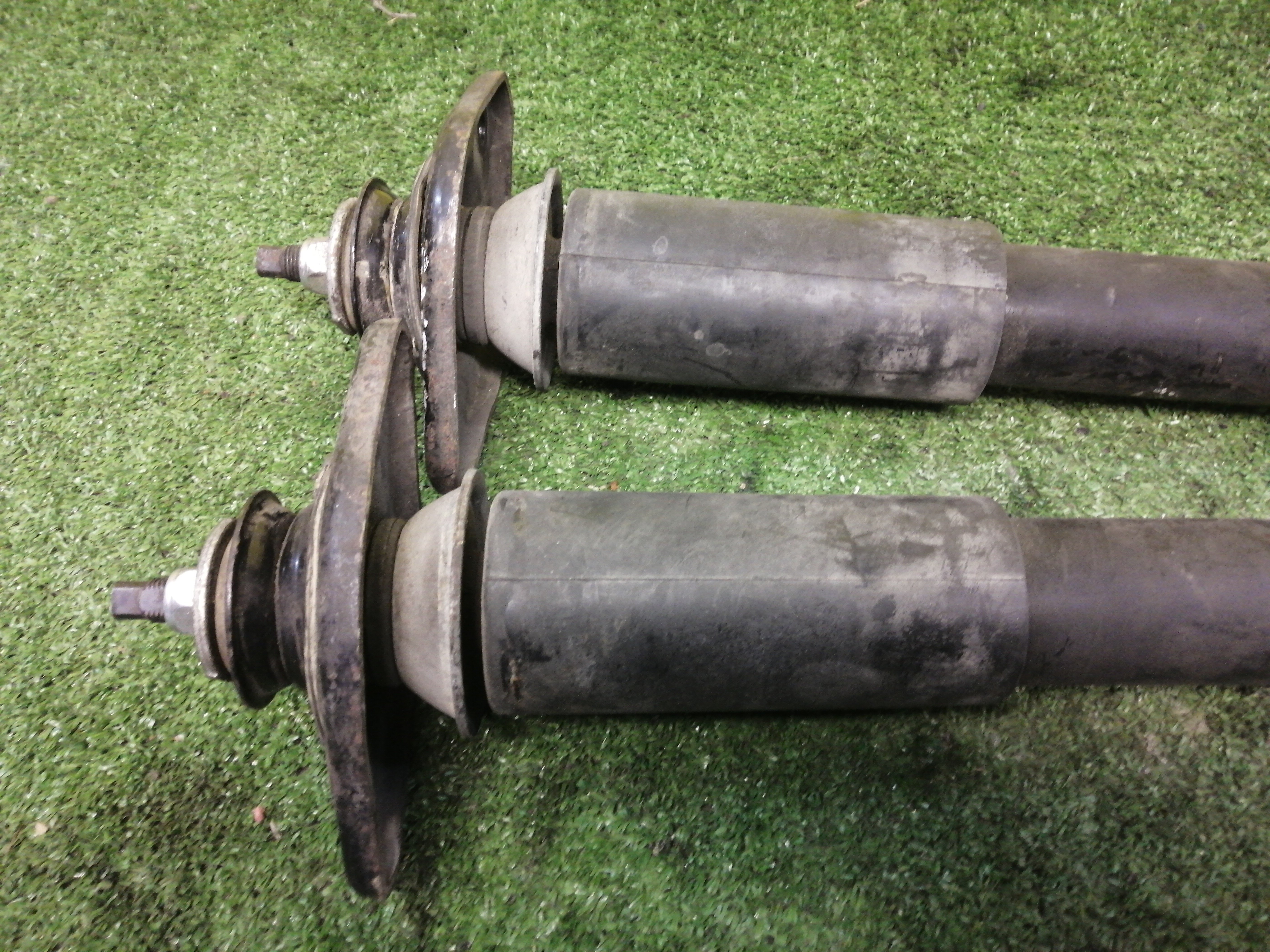 АМОРТИЗАТОР/NIS/MURANO/PNZ50/B