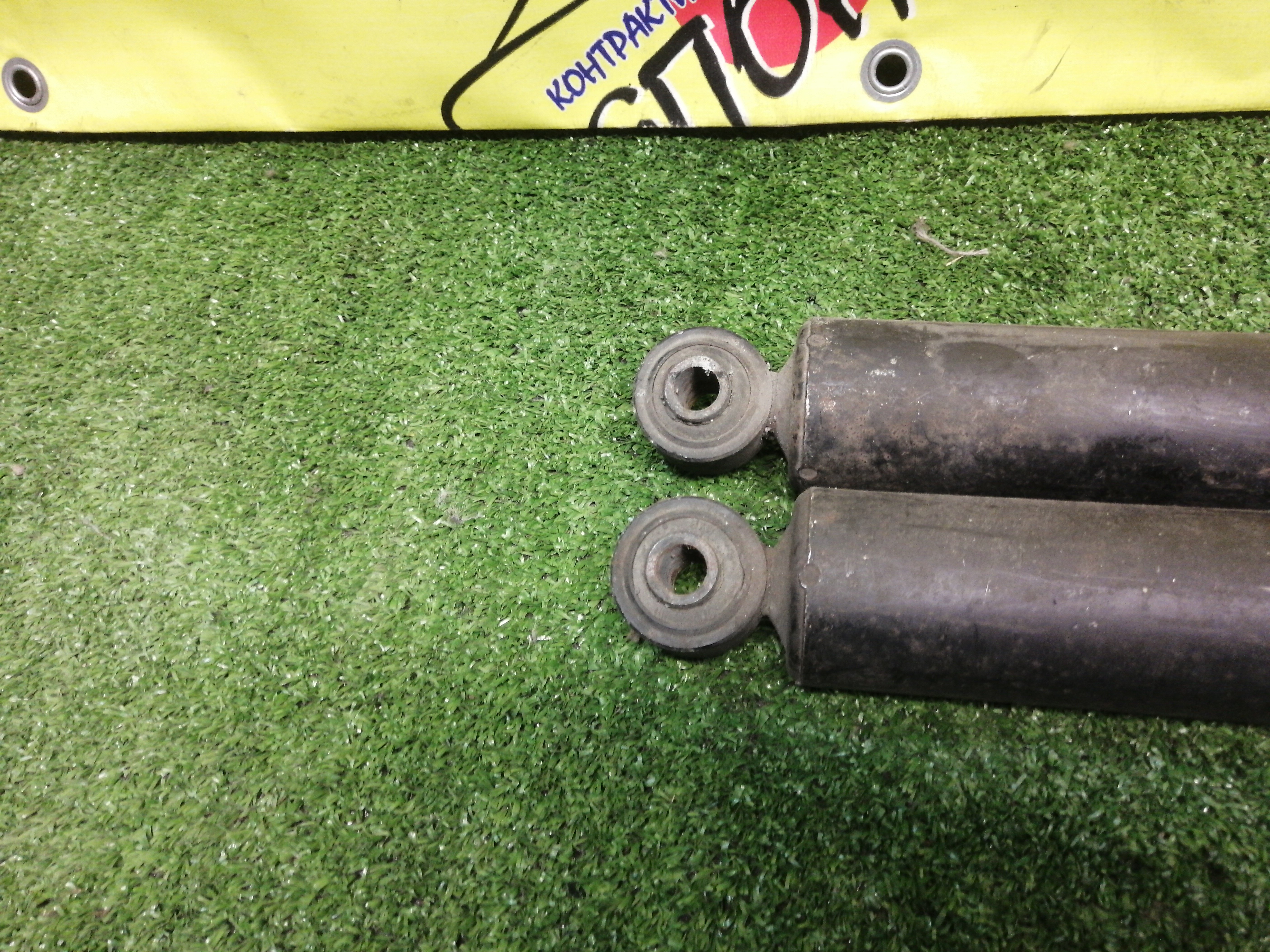 АМОРТИЗАТОР/TOY/PASSO/KGC15/B