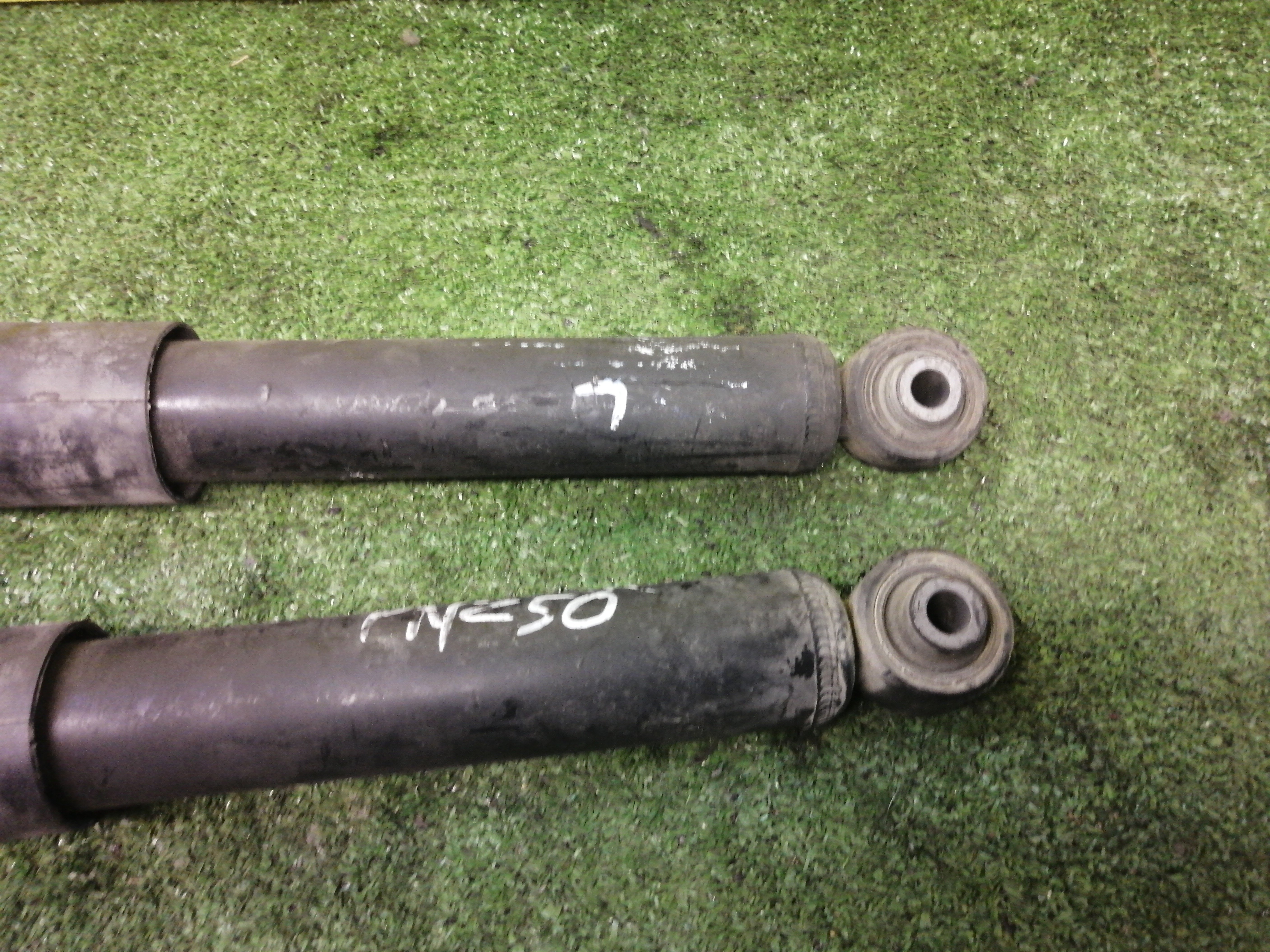 АМОРТИЗАТОР/NIS/MURANO/PNZ50/B