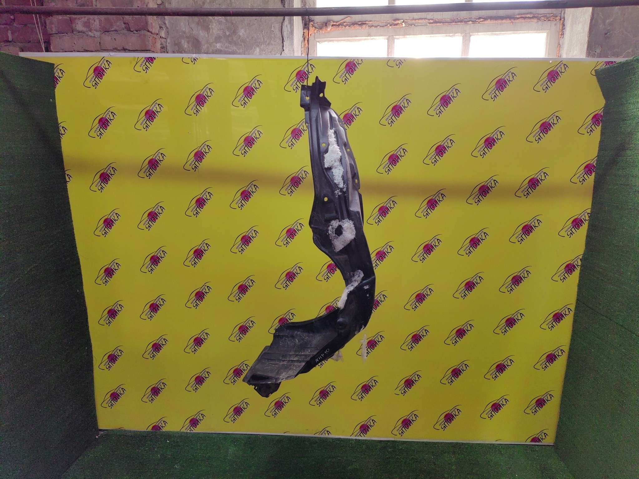 ПОДКРЫЛОК/TOY/AQUA/PRIUS/NHP10/F/L