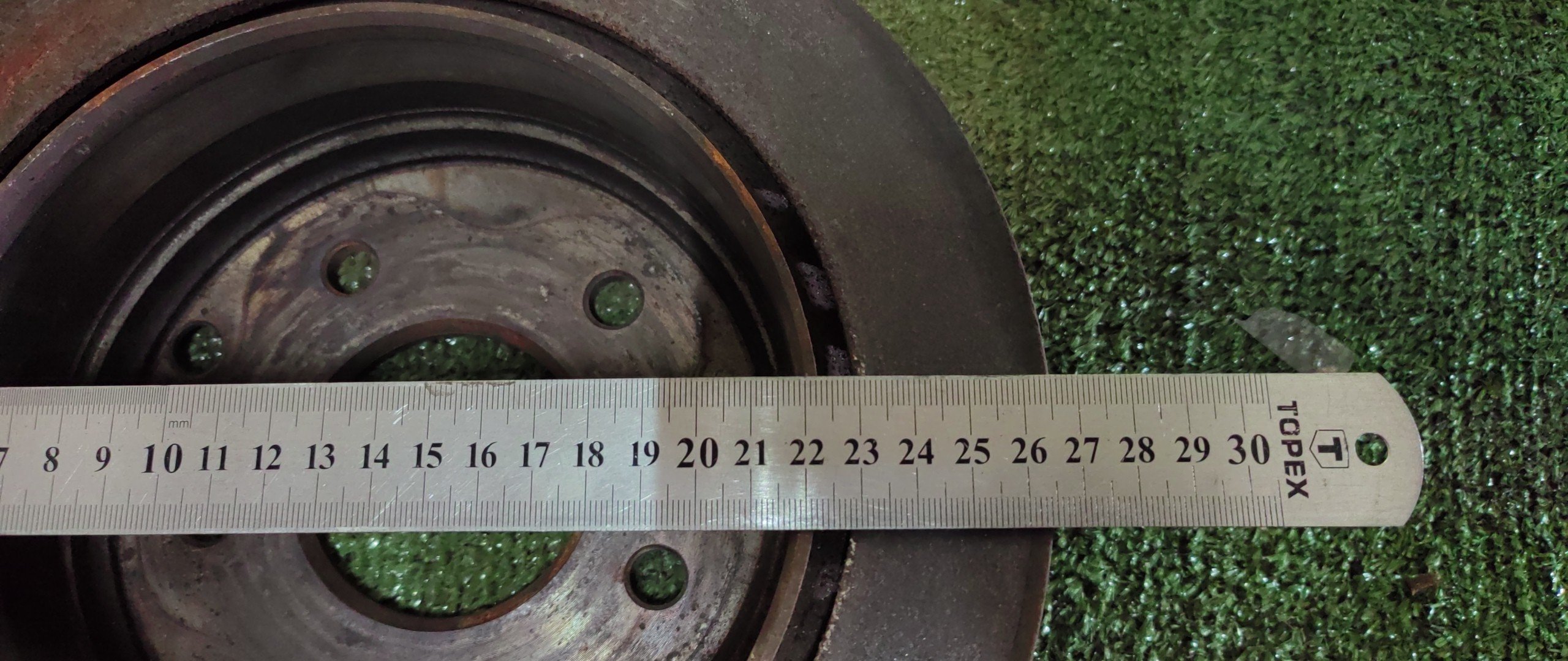 ТОРМОЗНОЙ ДИСК/NIS/CEDRIC/GLORIA/LAUREL/LEOPARD/SKYLINE/STAGEA/BNR34/ENR34/ENY34/ER34/GC35/GCC35/GNC35/HC35/HR34/HY33/HY34/JHY33/JPY33/MY34/PY33/SC35/WGC34/WGNC34/WHC34/Y34/4 ШПИЛ./265MM/B