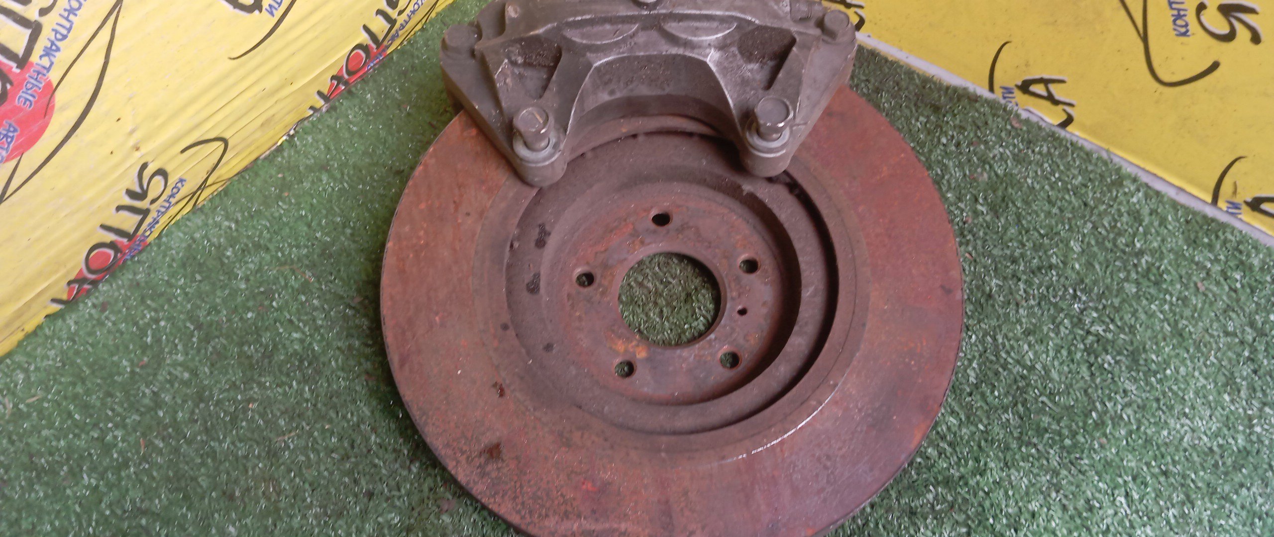 ТОРМОЗНОЙ ДИСК/NIS/370Z/FAIRLADY Z/FUGA/FX35/FX50/G37/QX70/SKYLINE/CV37/KY51/S51/V36/V37/Y51/Z34/В СБОРЕ С СУПП(4 ПОРШ) И КОЛОДКАМИ/355MM/F