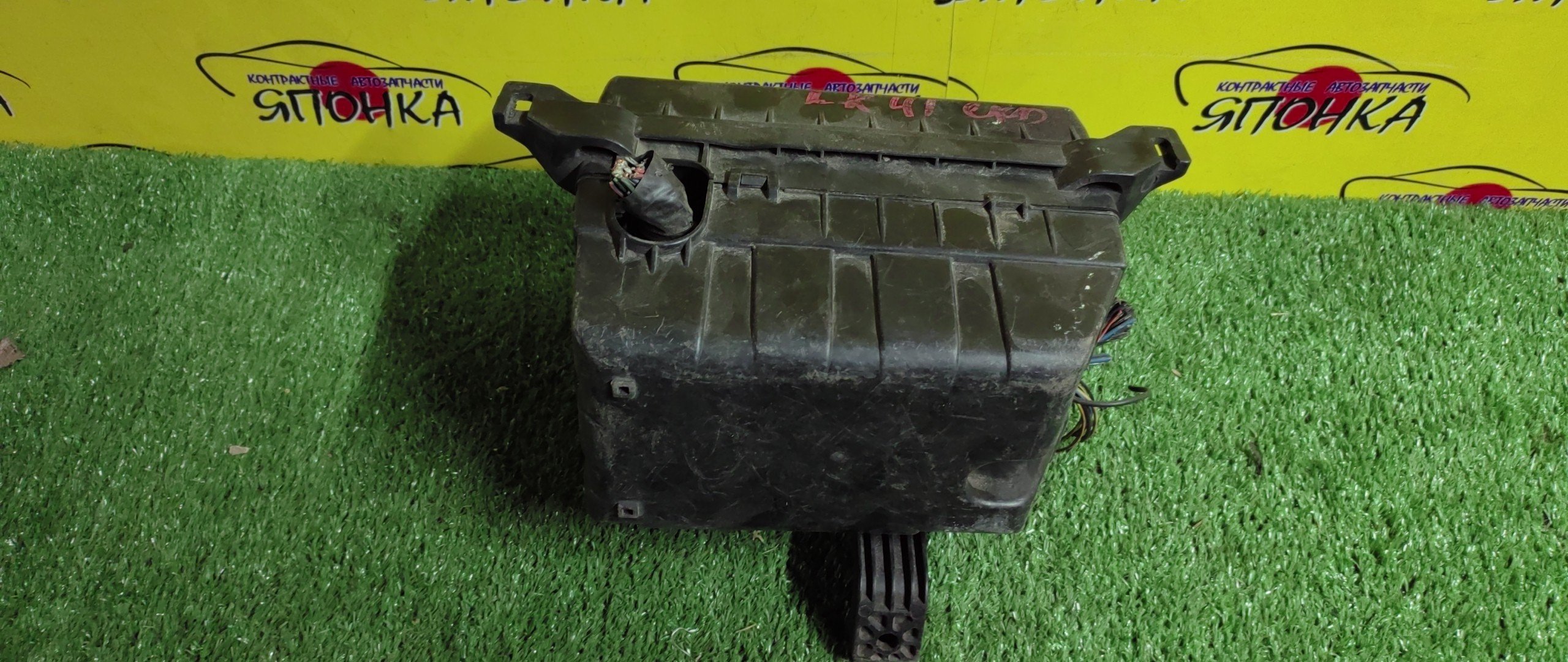 БЛОК ПРЕДОХРАНИТЕЛЕЙ ПОД КАПОТ/TOY/TOWN ACE NOAH/LITE ACE NOAH/7K-E/KR42/БОЛЬШОЙ