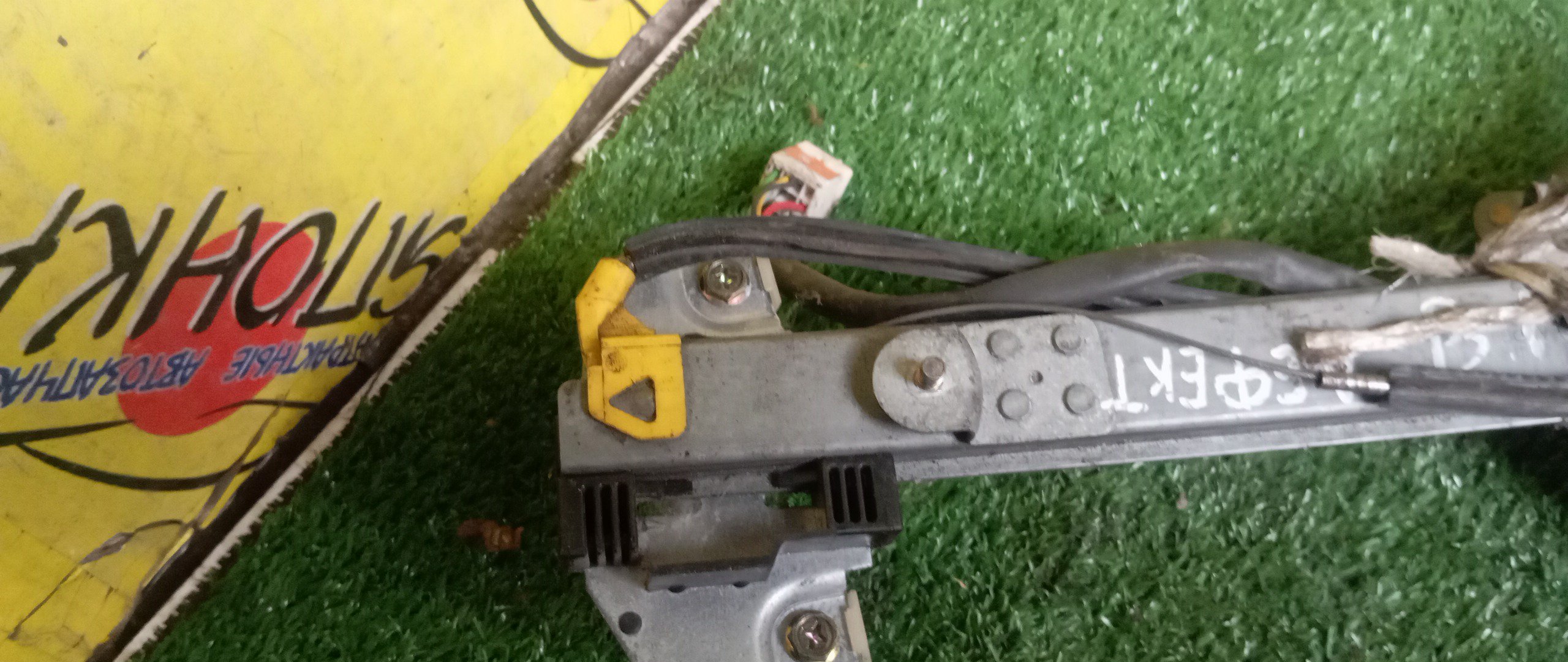 СТЕКЛОПОДЪЕМНИК/MAZ/FAMILIA/BJ3P/BJ5P/BJ5W/BJ8W/BJEP/BJFP/BJFW/F/R/УЦЕНКА