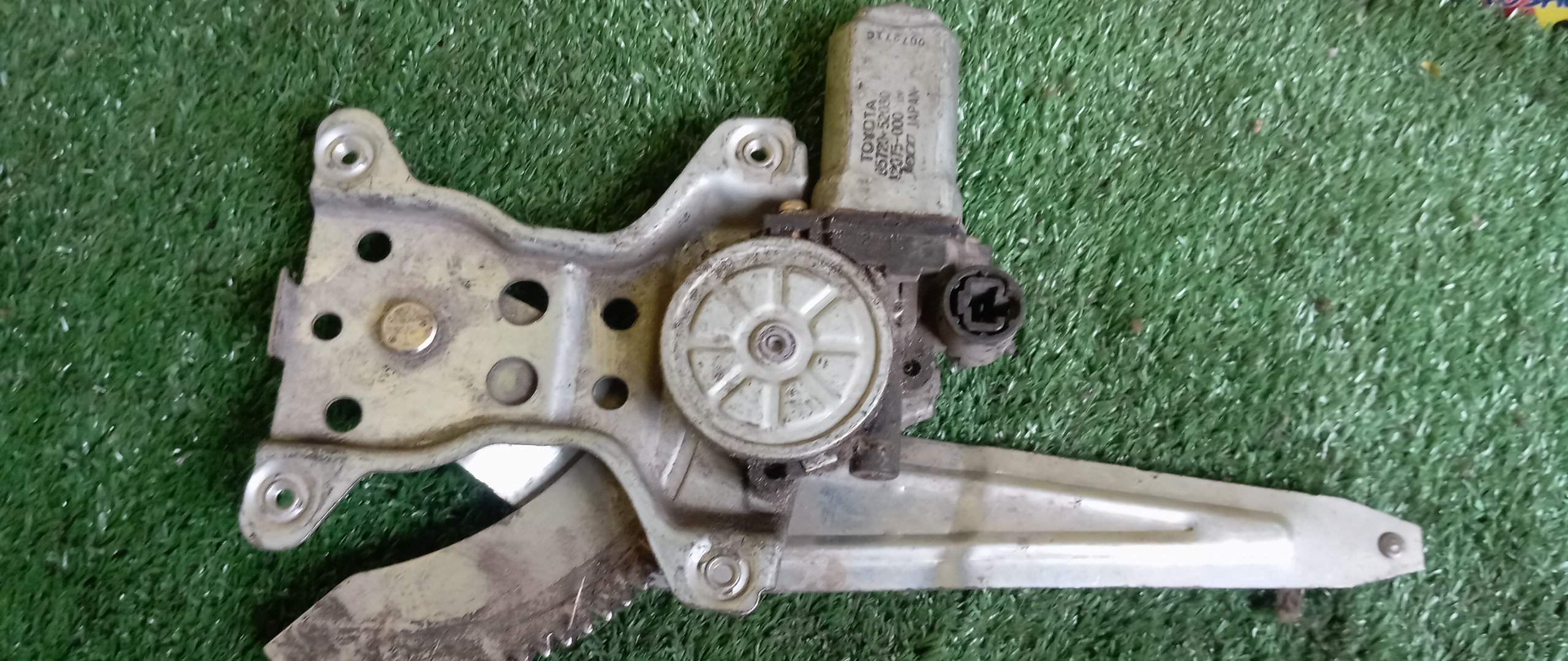 СТЕКЛОПОДЪЕМНИК/TOY/FUNCARGO/NCP20/NCP21/NCP25/B/R