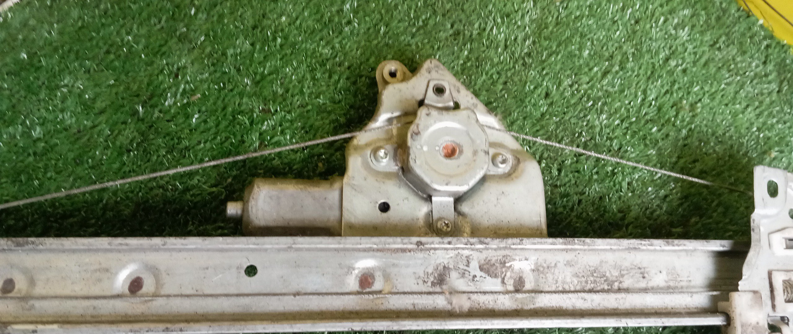 СТЕКЛОПОДЪЕМНИК/SUZ/ESCUDO/TD94W/B/R