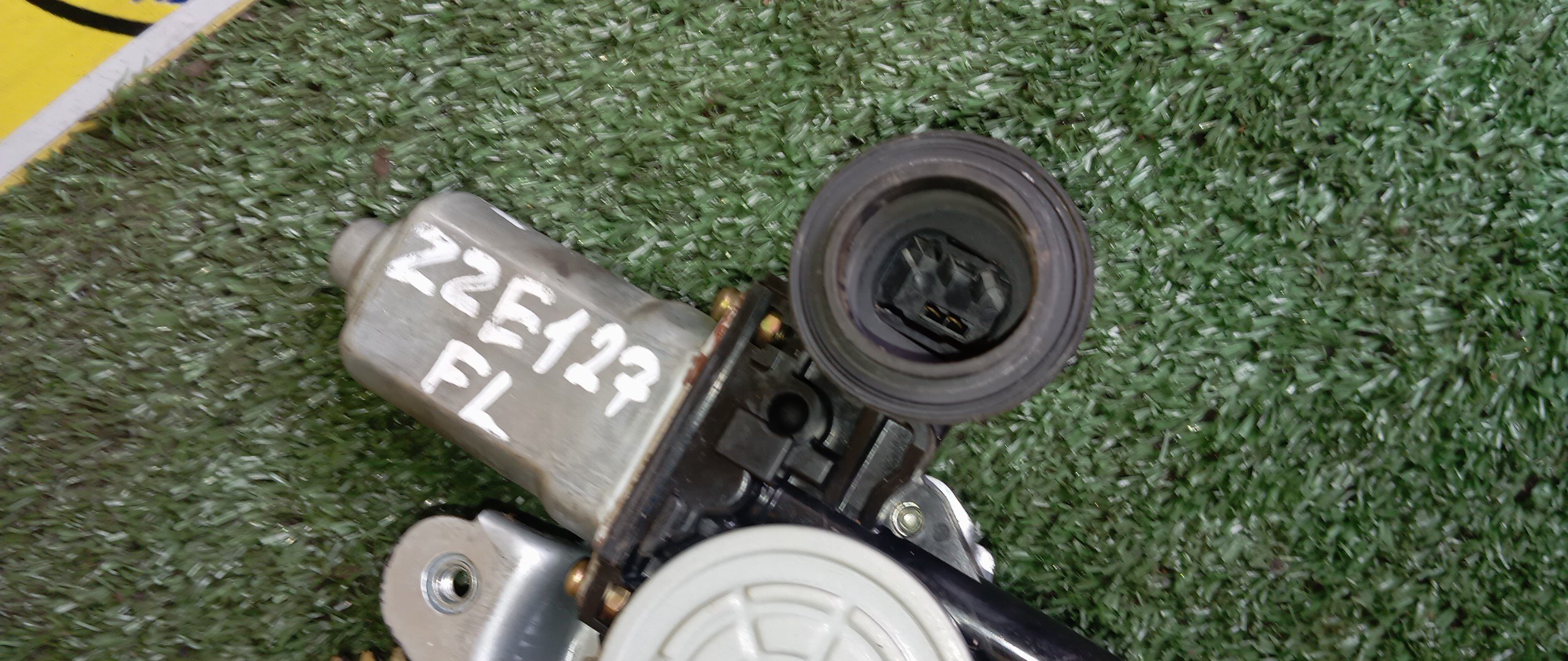 СТЕКЛОПОДЪЕМНИК/TOY/WILL VS/NZE127/ZZE127/ZZE128/ZZE129/F/L