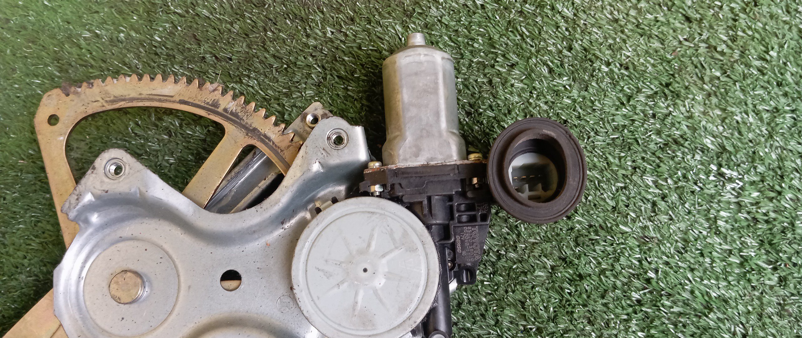 СТЕКЛОПОДЪЕМНИК/TOY/MARK X/GRX120/GRX121/F/L