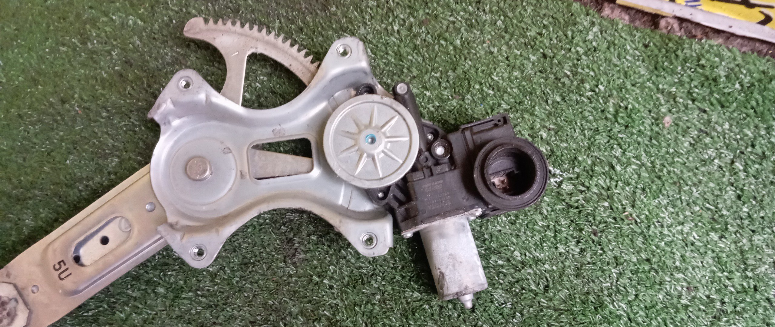 СТЕКЛОПОДЪЕМНИК/TOY/HARRIER/AVU65W/ZSU60W/ZSU65W/F/R