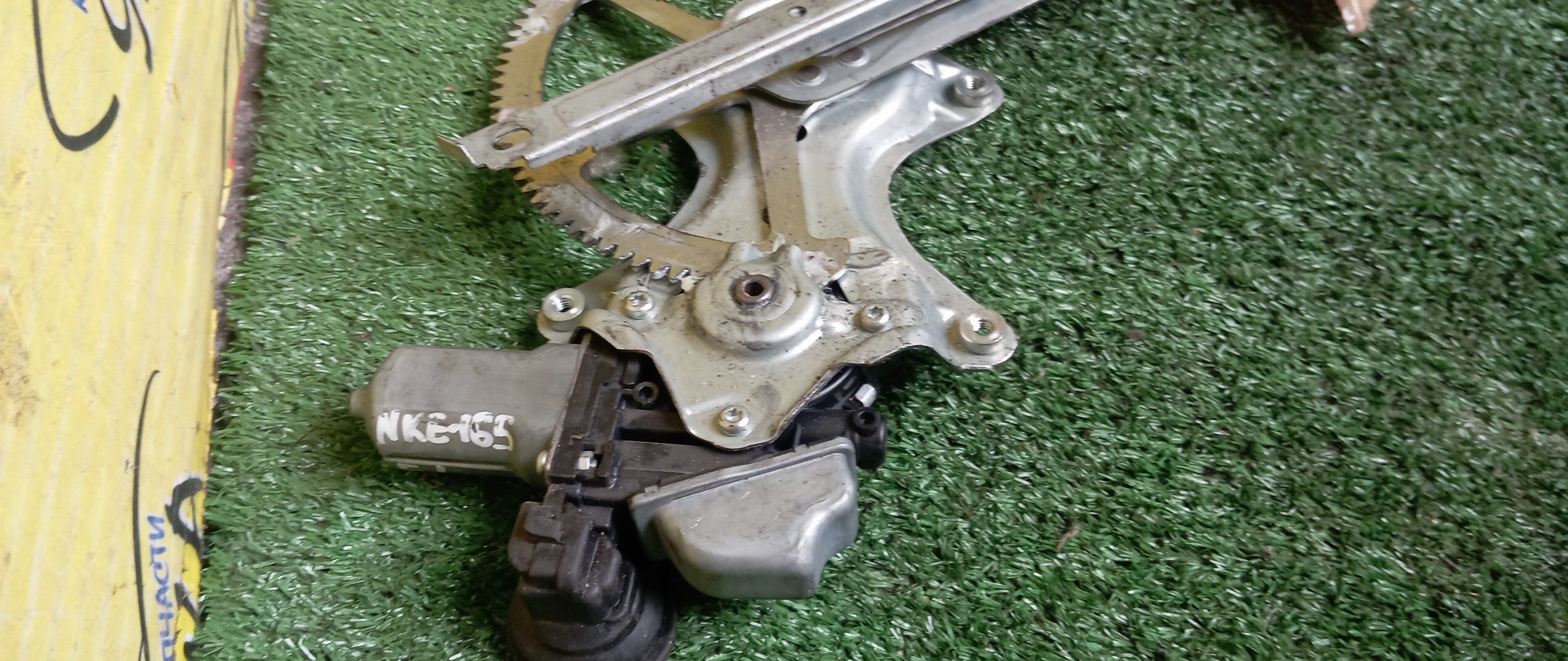 СТЕКЛОПОДЪЕМНИК/TOY/COROLLA FIELDER/NKE165G/NRE160/NRE161G/NZE161G/NZE164G/ZRE162G/F/L