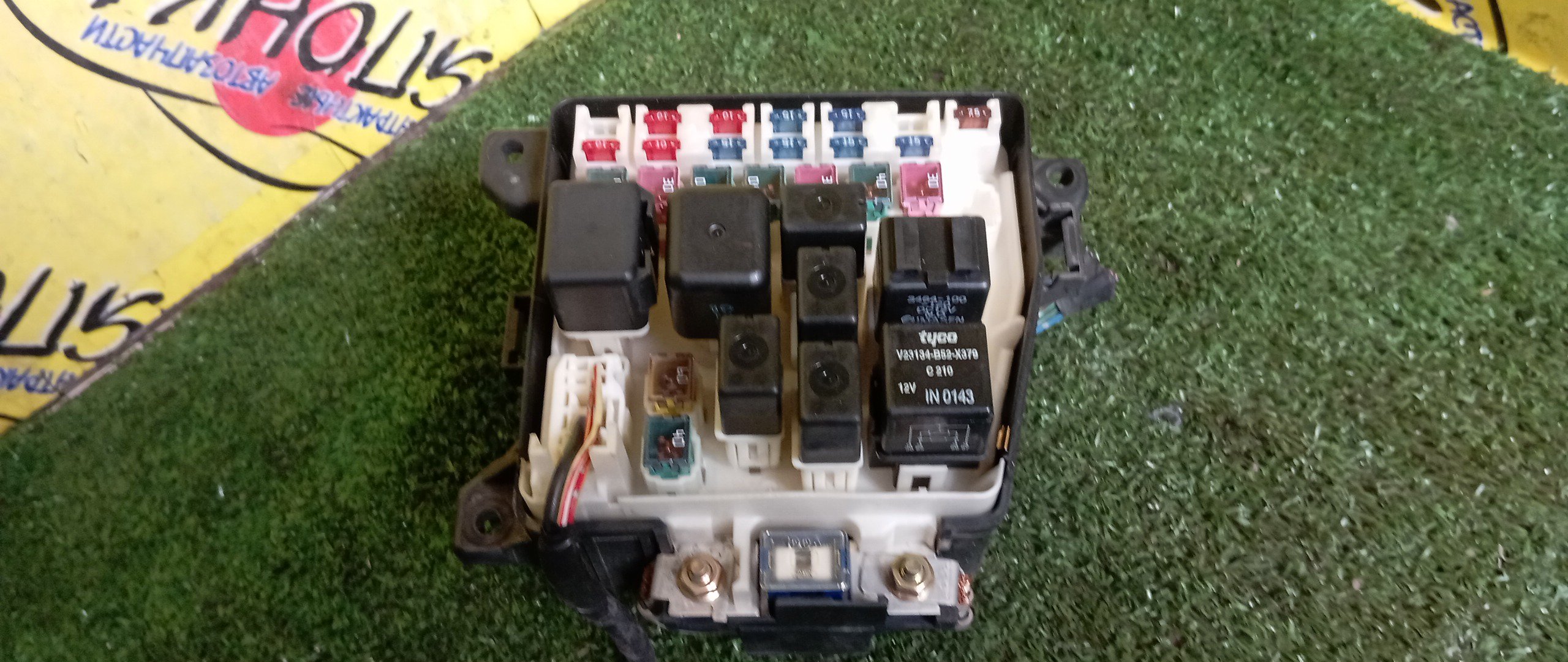 БЛОК ПРЕДОХРАНИТЕЛЕЙ ПОД КАПОТ/MAZ/PREMACY/FP/CP8W