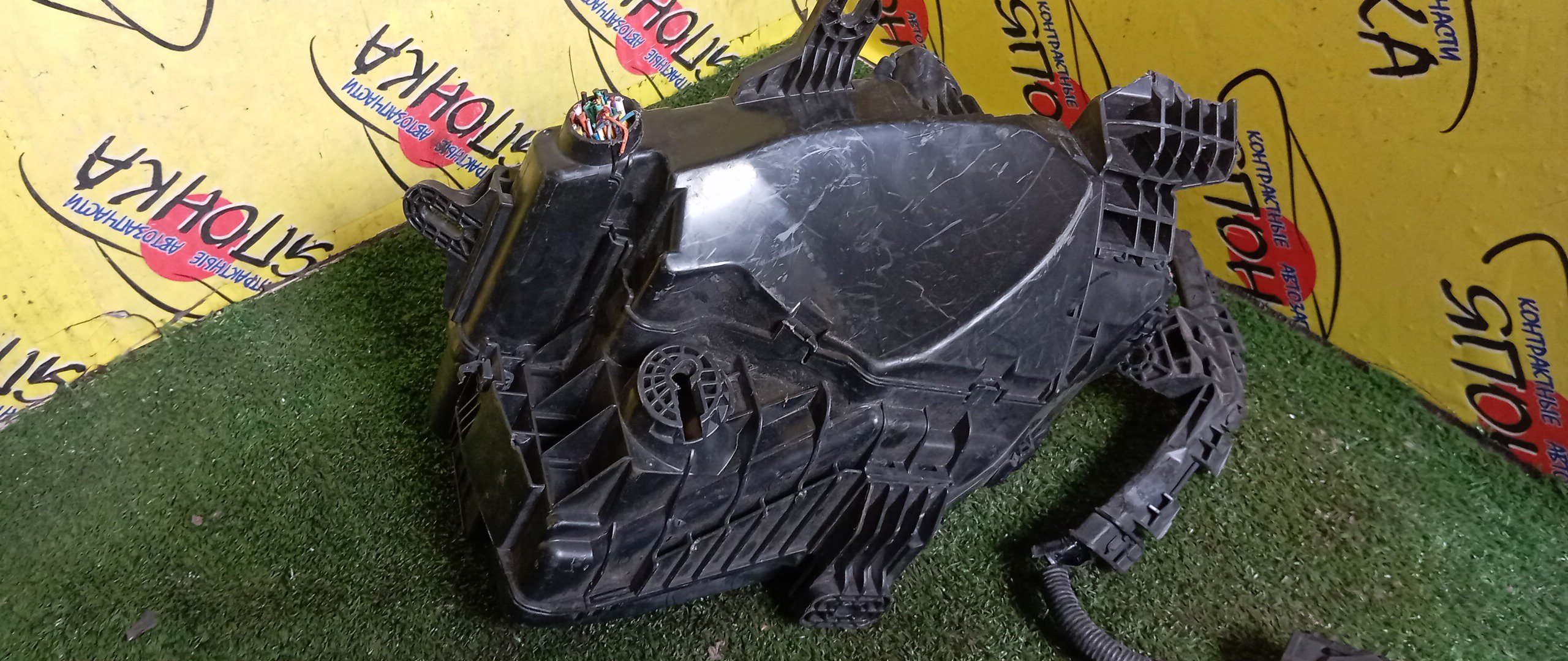 БЛОК ПРЕДОХРАНИТЕЛЕЙ ПОД КАПОТ/NIS/MURANO/Z51/PNZ51/TNZ51/TZ51