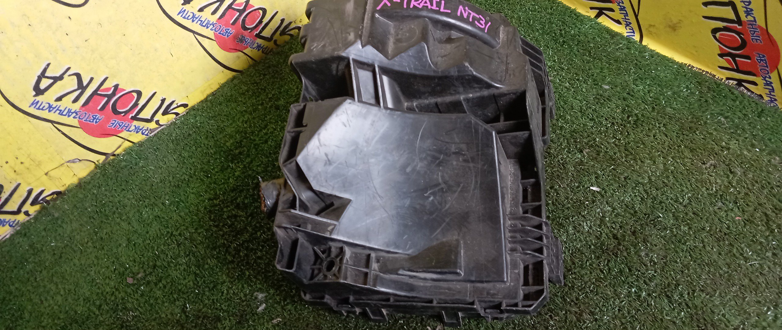 БЛОК ПРЕДОХРАНИТЕЛЕЙ ПОД КАПОТ/NIS/X-TRAIL/MR20/NT31/БОЛЬШОЙ