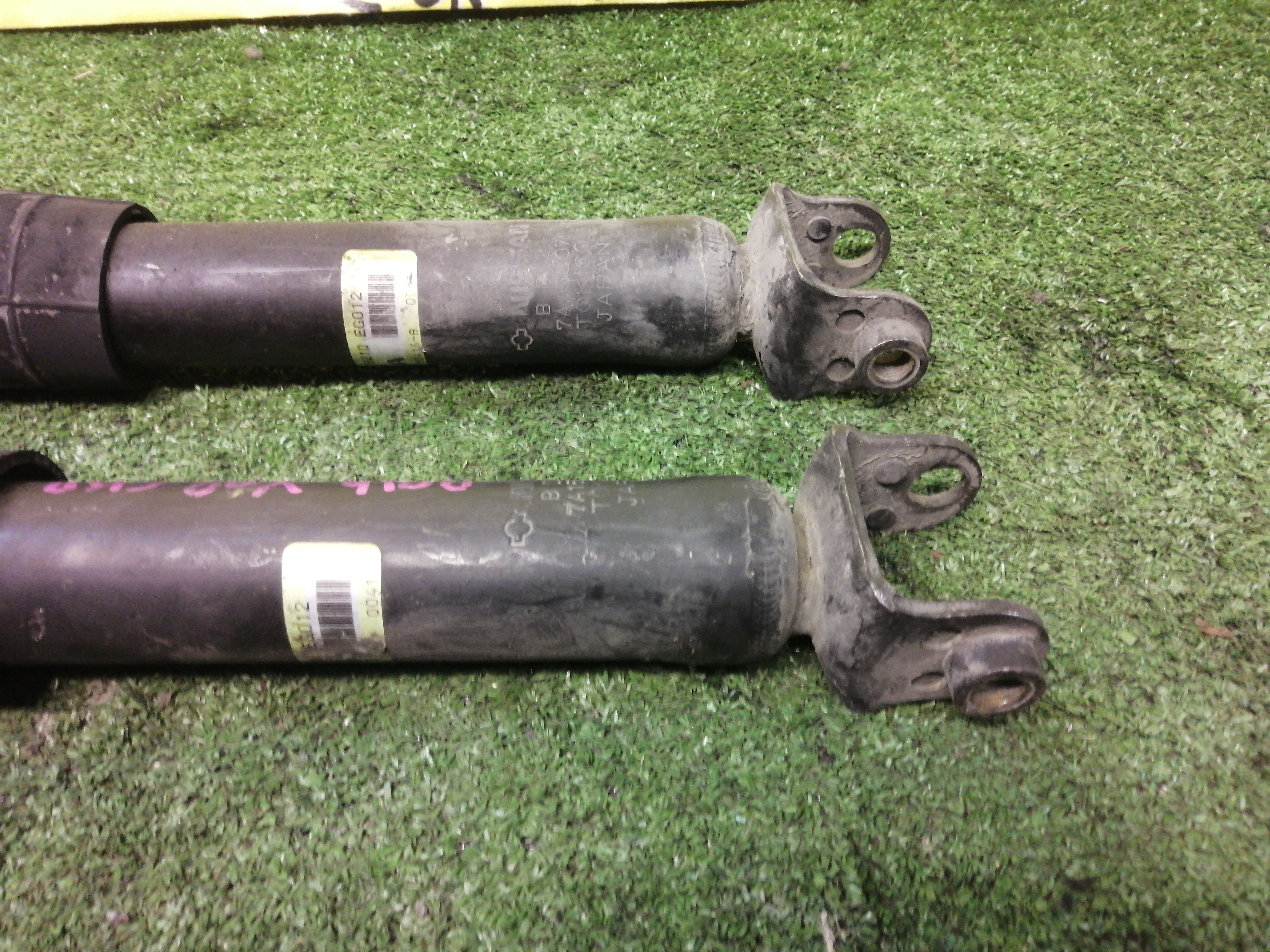 АМОРТИЗАТОР/NIS/FUGA/M35/M45/GY50/Y50/PNY50/B