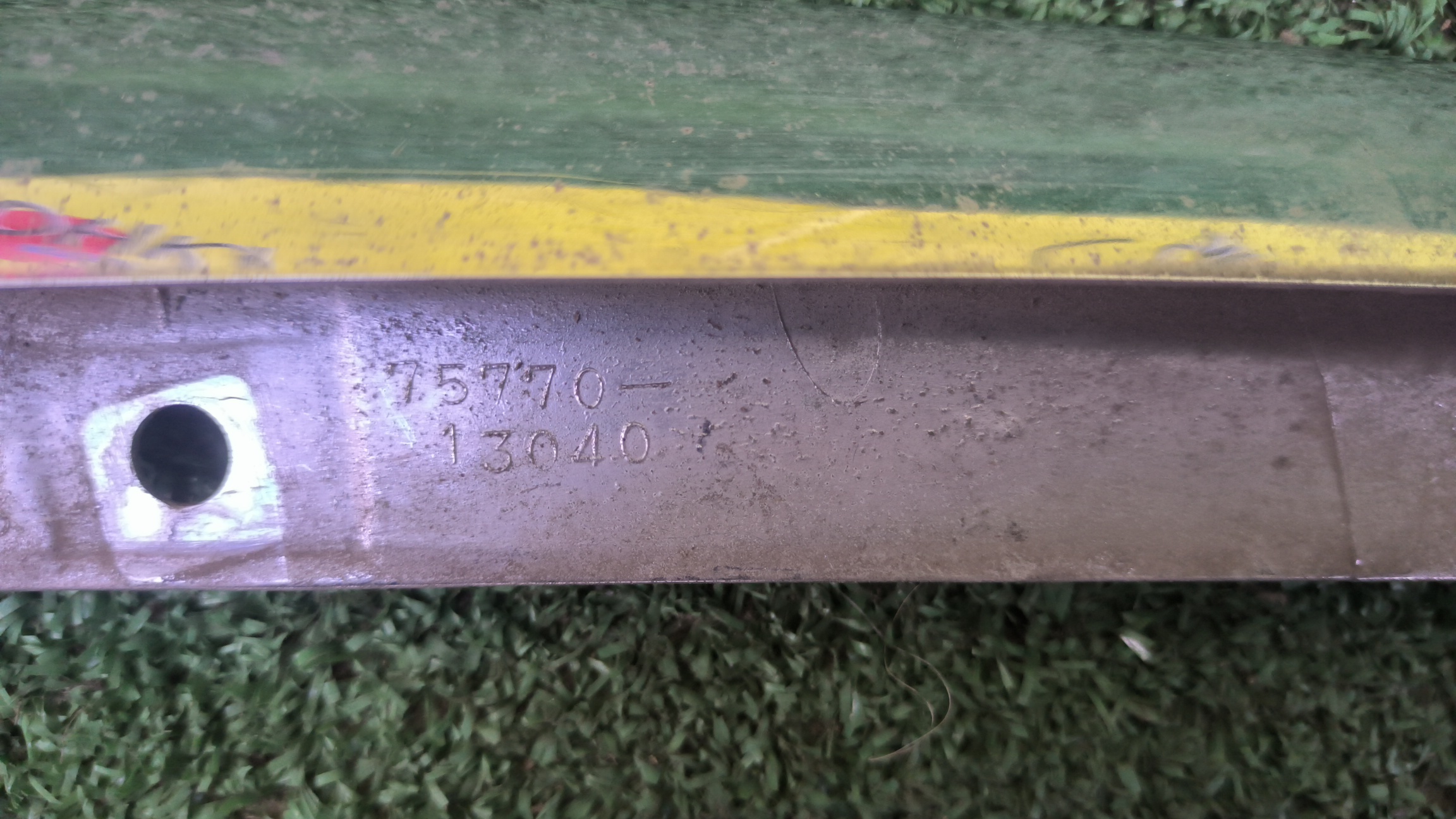 МОЛДИНГ КАПОТА/TOY/SPACIO/NZE121/7577013040