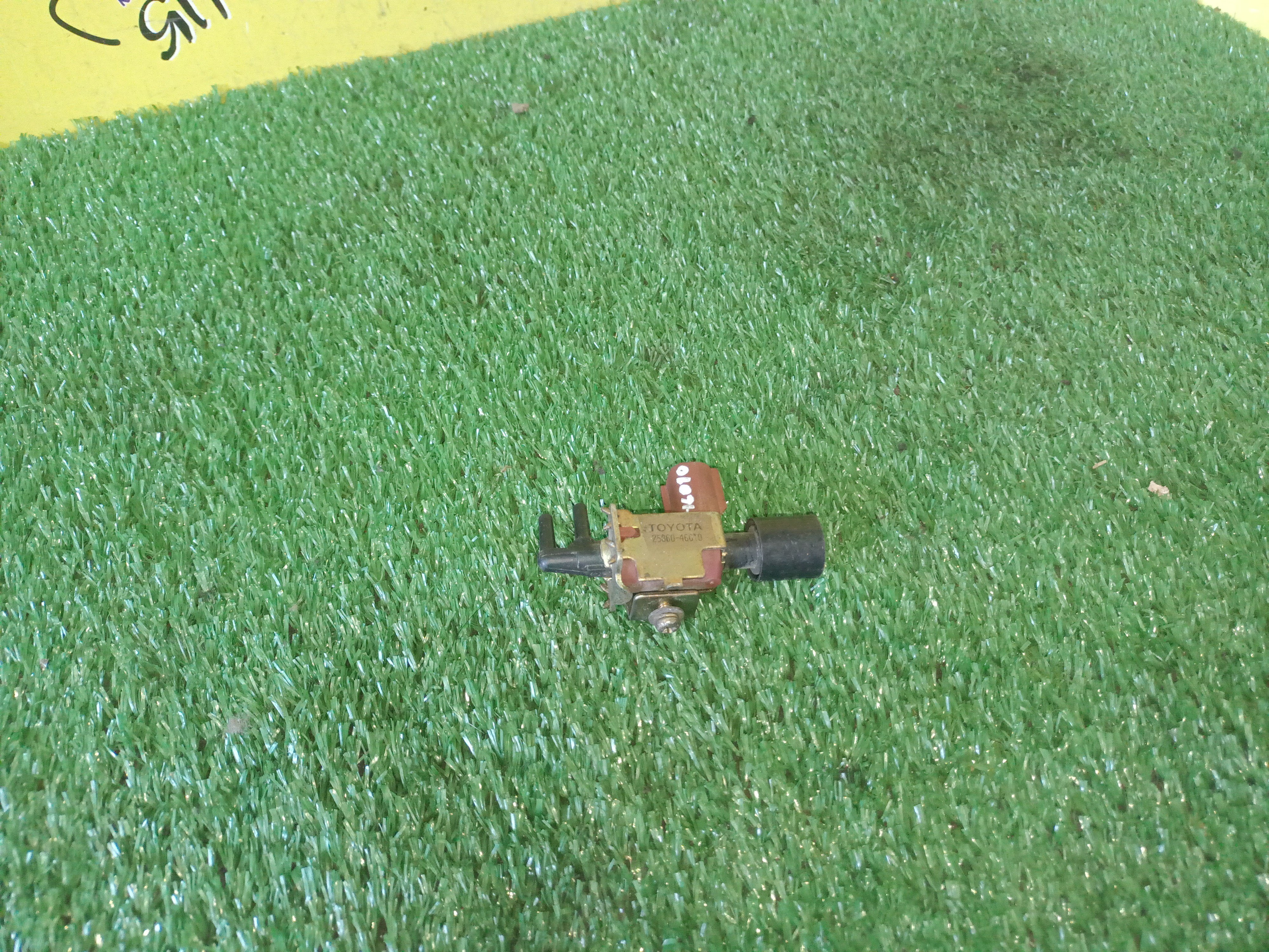 ВАКУУМНЫЙ КЛАПАН/TOY/1AZ-FE/1G-FE/1GZ-FE/1JZ-FSE/1JZ-GE/1KD-FTV/2JZ-FSE/2JZ-GE/2UZ-FE/2586046010