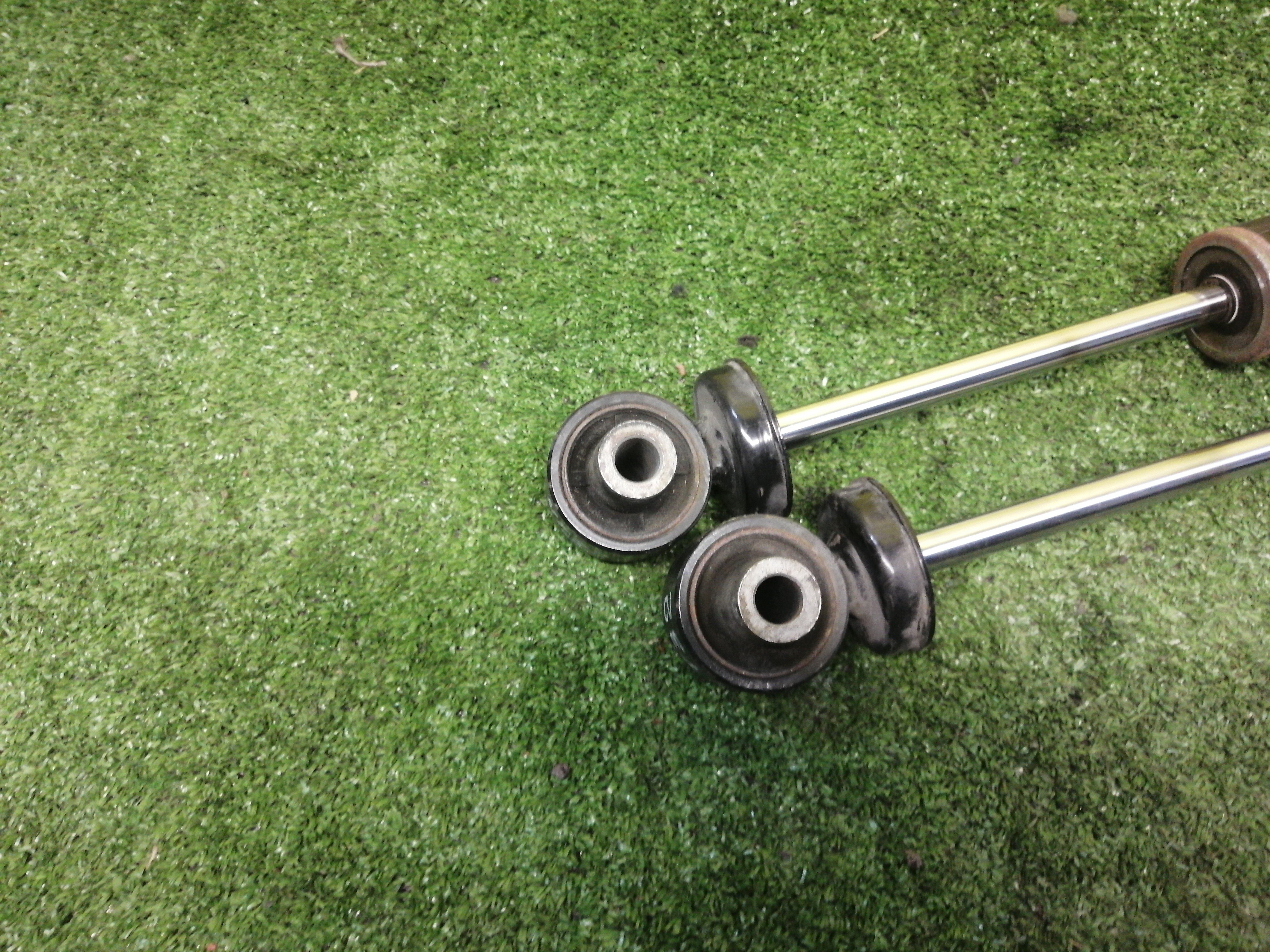 АМОРТИЗАТОР/NIS/X-TRAIL/NT32/B