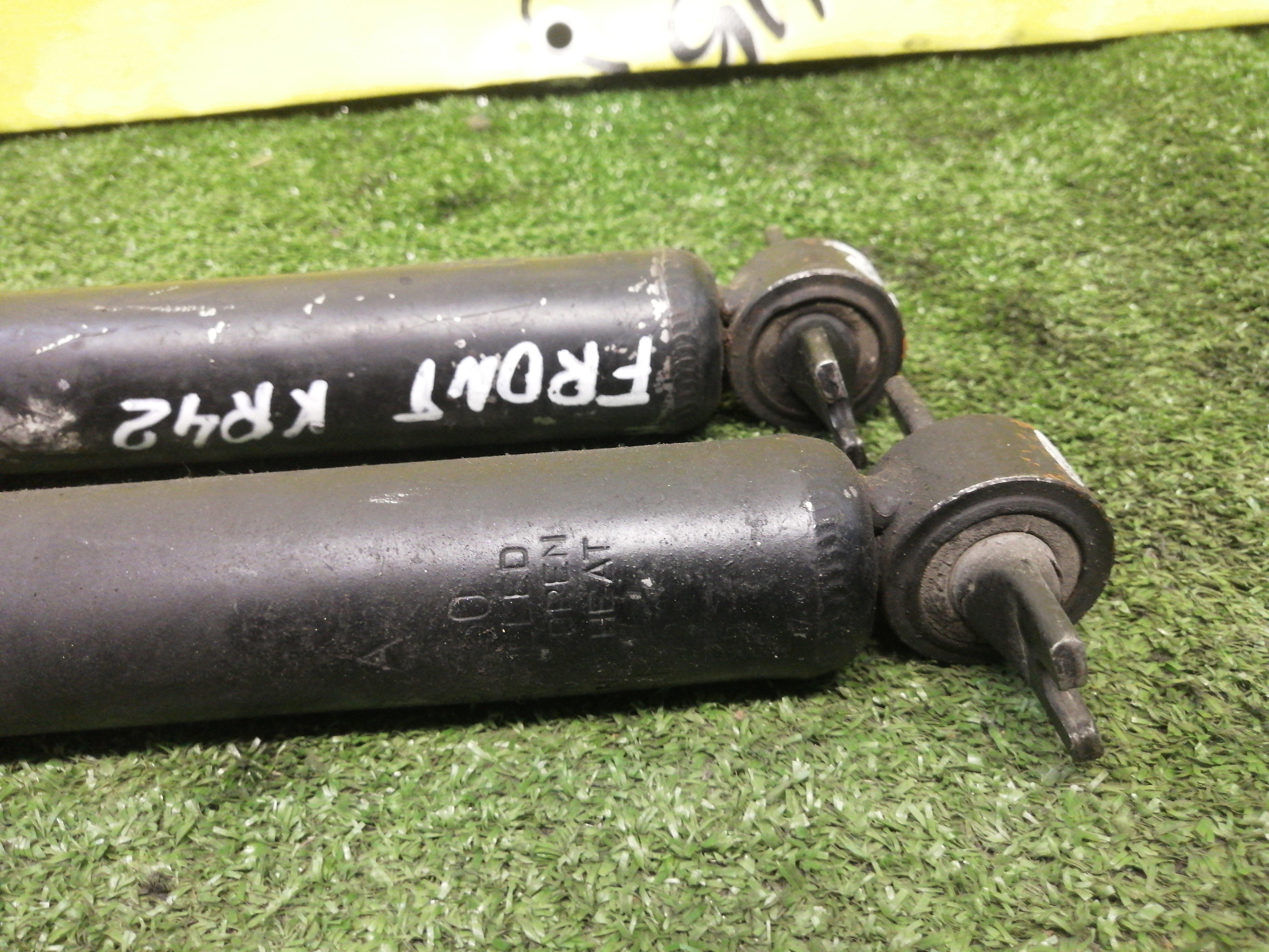 АМОРТИЗАТОР/TOY/DELTA/LITE ACE NOAH/TOWN ACE NOAH/CR40G/CR40N/CR41V/KR42V/SR40G/SR40N/F