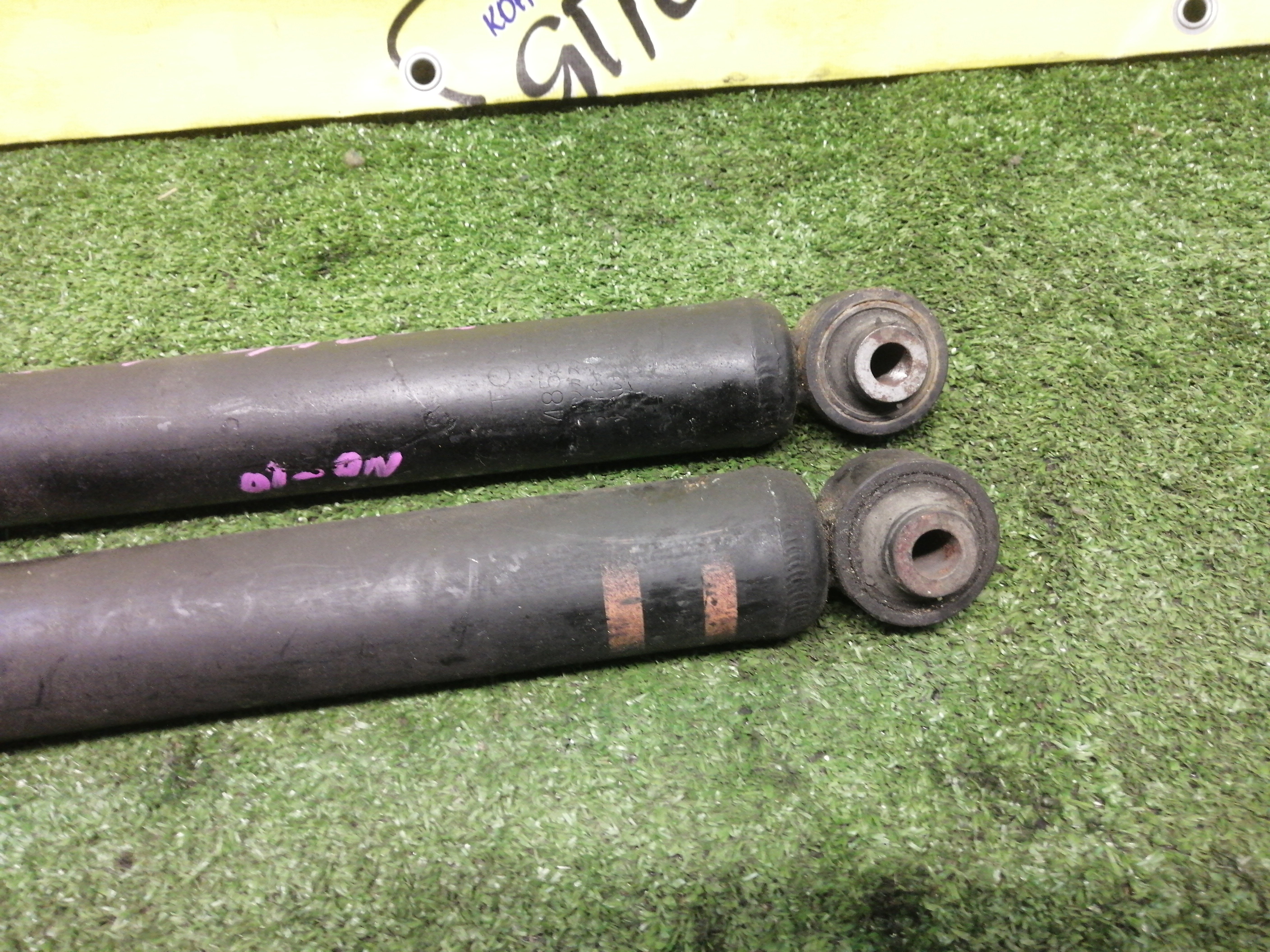 АМОРТИЗАТОР/TOY/ESTIMA/ACR50W/ACR55W/AHR20W/GSR50W/GSR55W/B